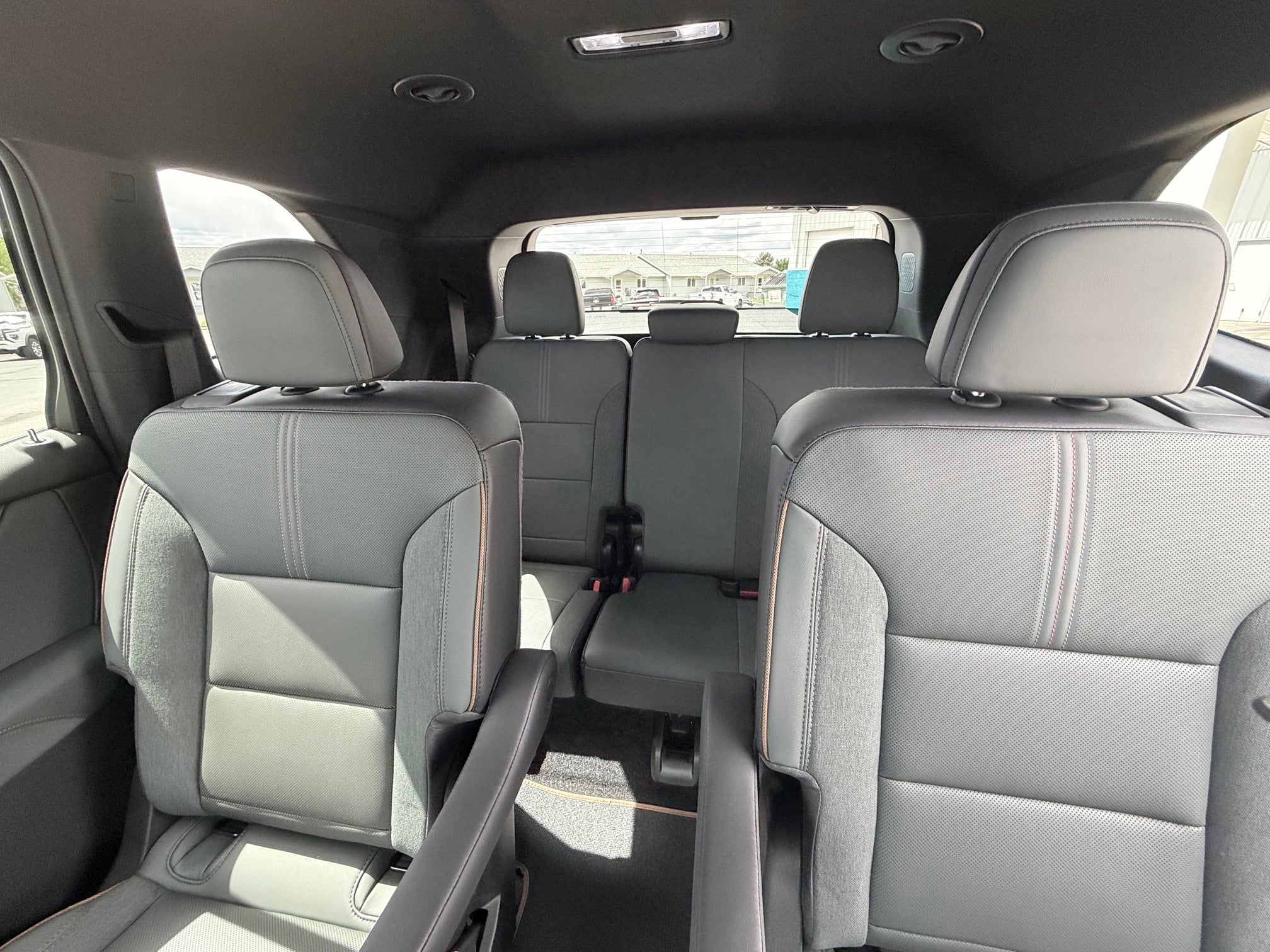 2026 GMC Acadia AT4 - Photo 34