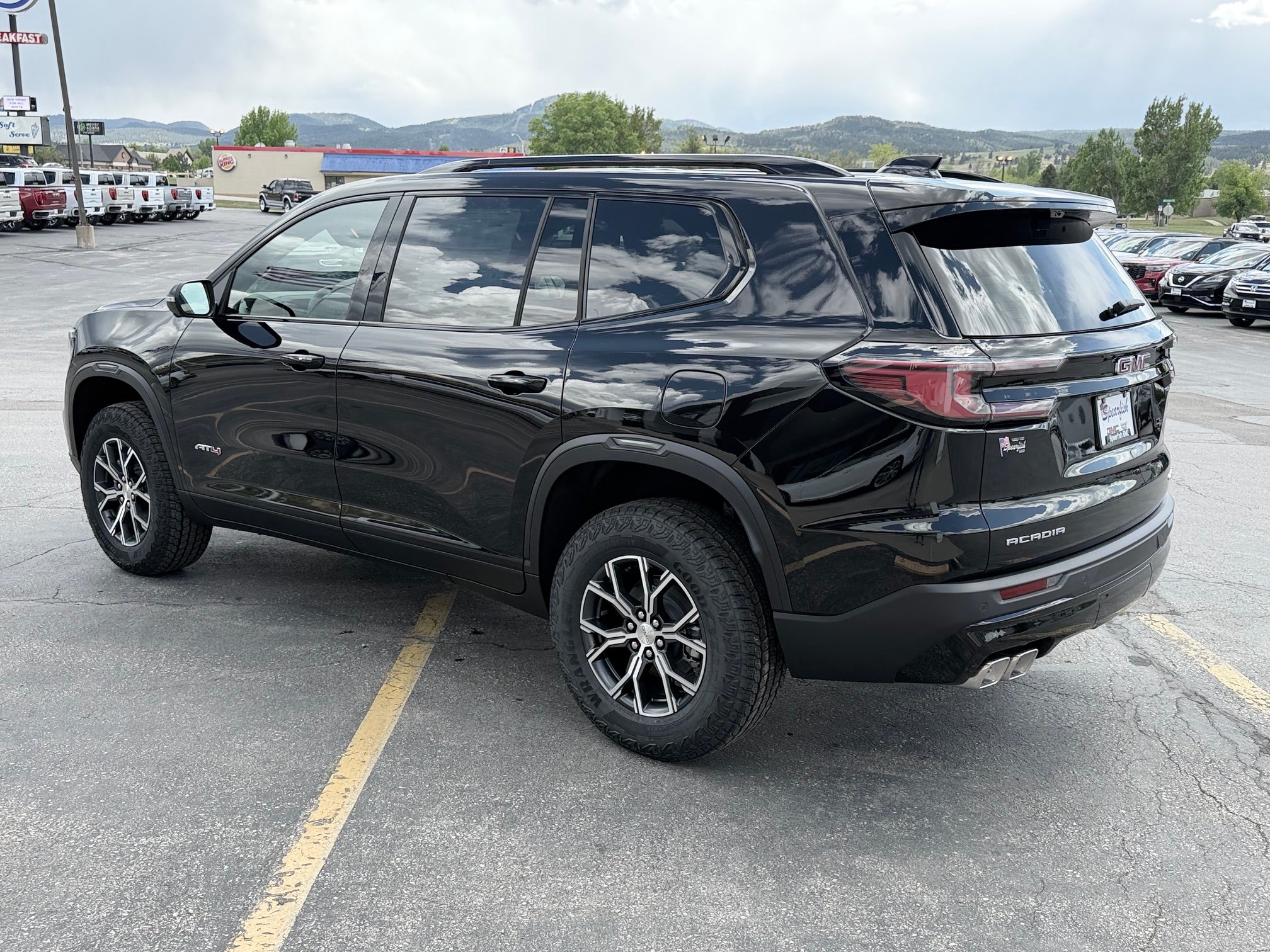 2026 GMC Acadia AT4