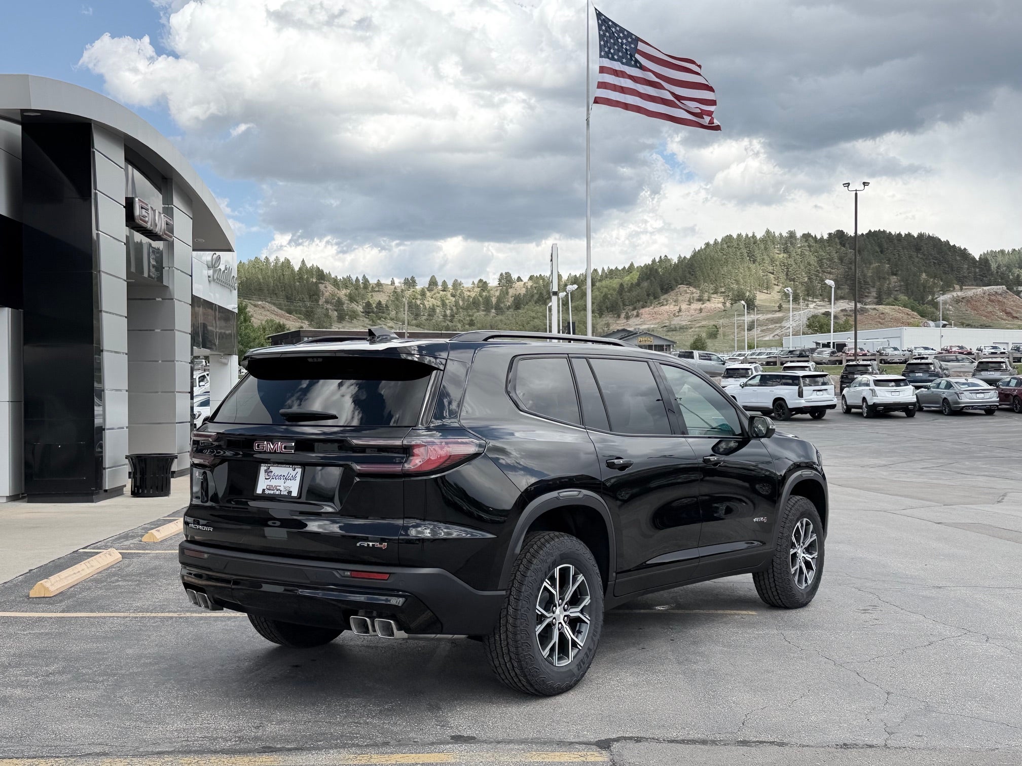 2026 GMC Acadia AT4 - Photo 7