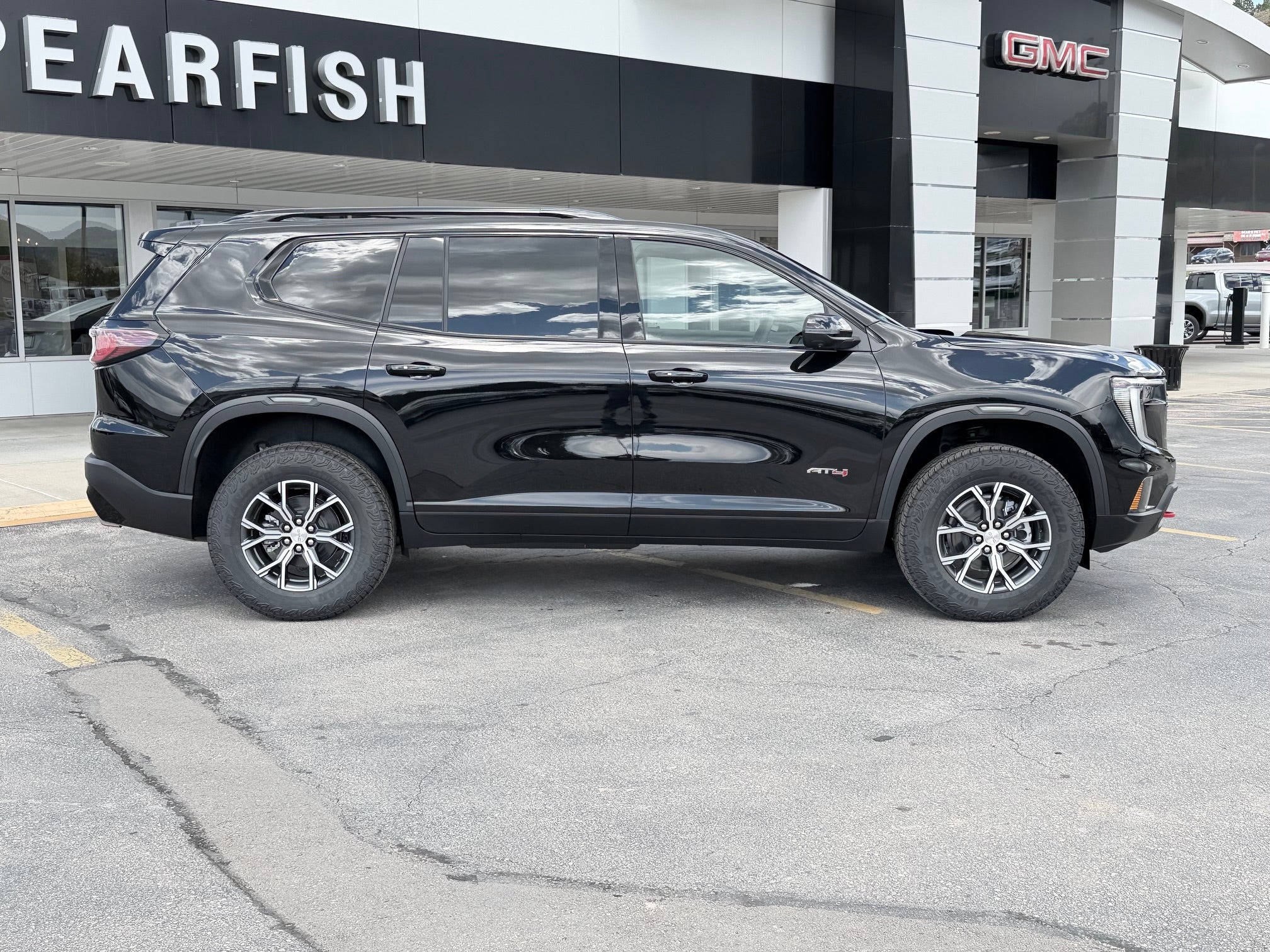 2026 GMC Acadia AT4 - Photo 8