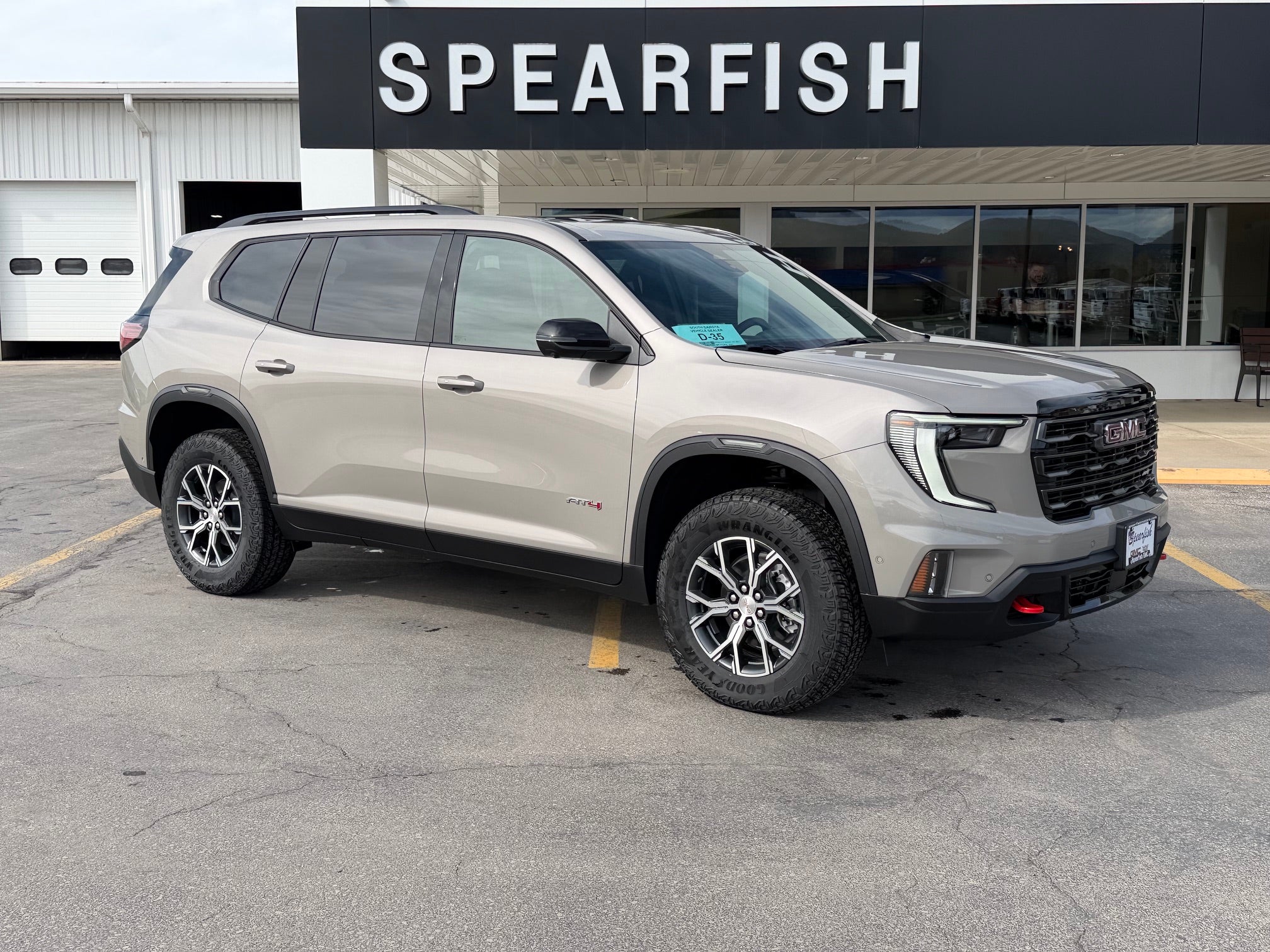 2026 GMC Acadia AT4 AWD's photo