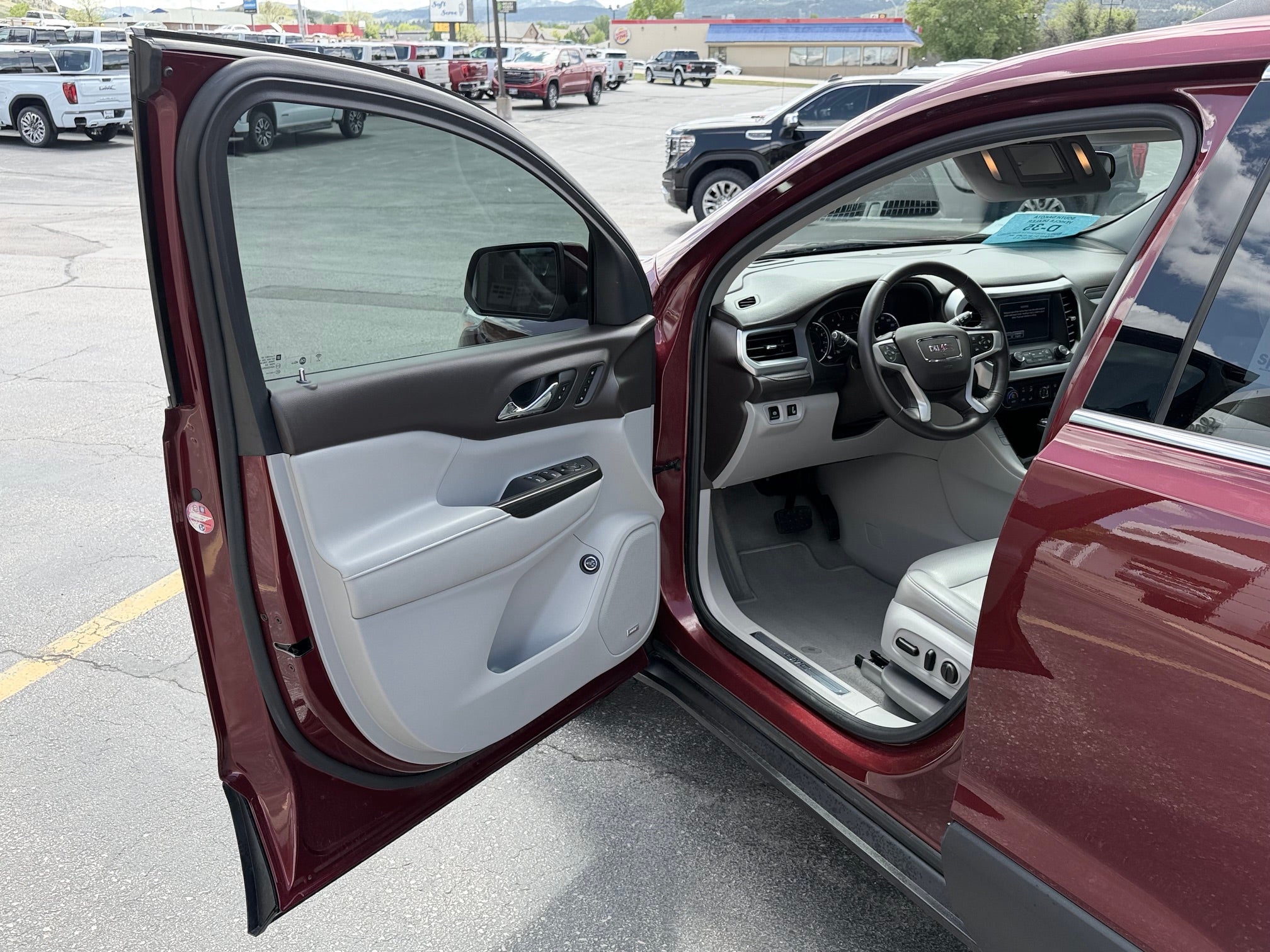 2018 GMC Acadia SLT