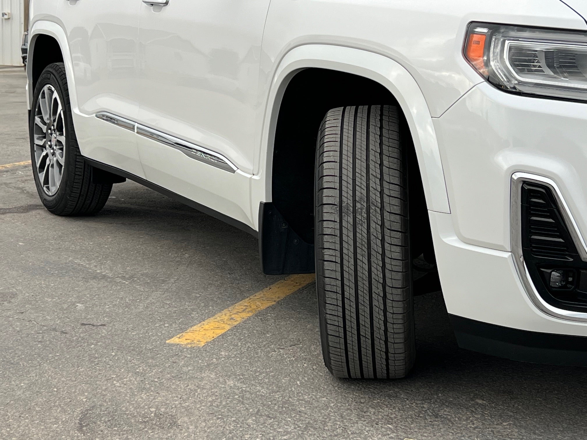 2022 GMC Acadia Denali
