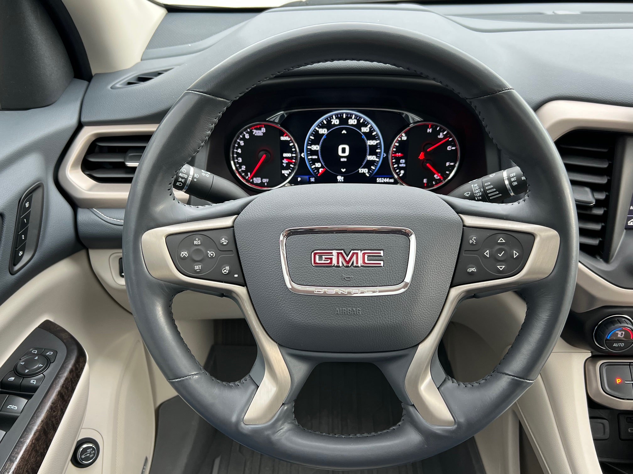 2022 GMC Acadia Denali