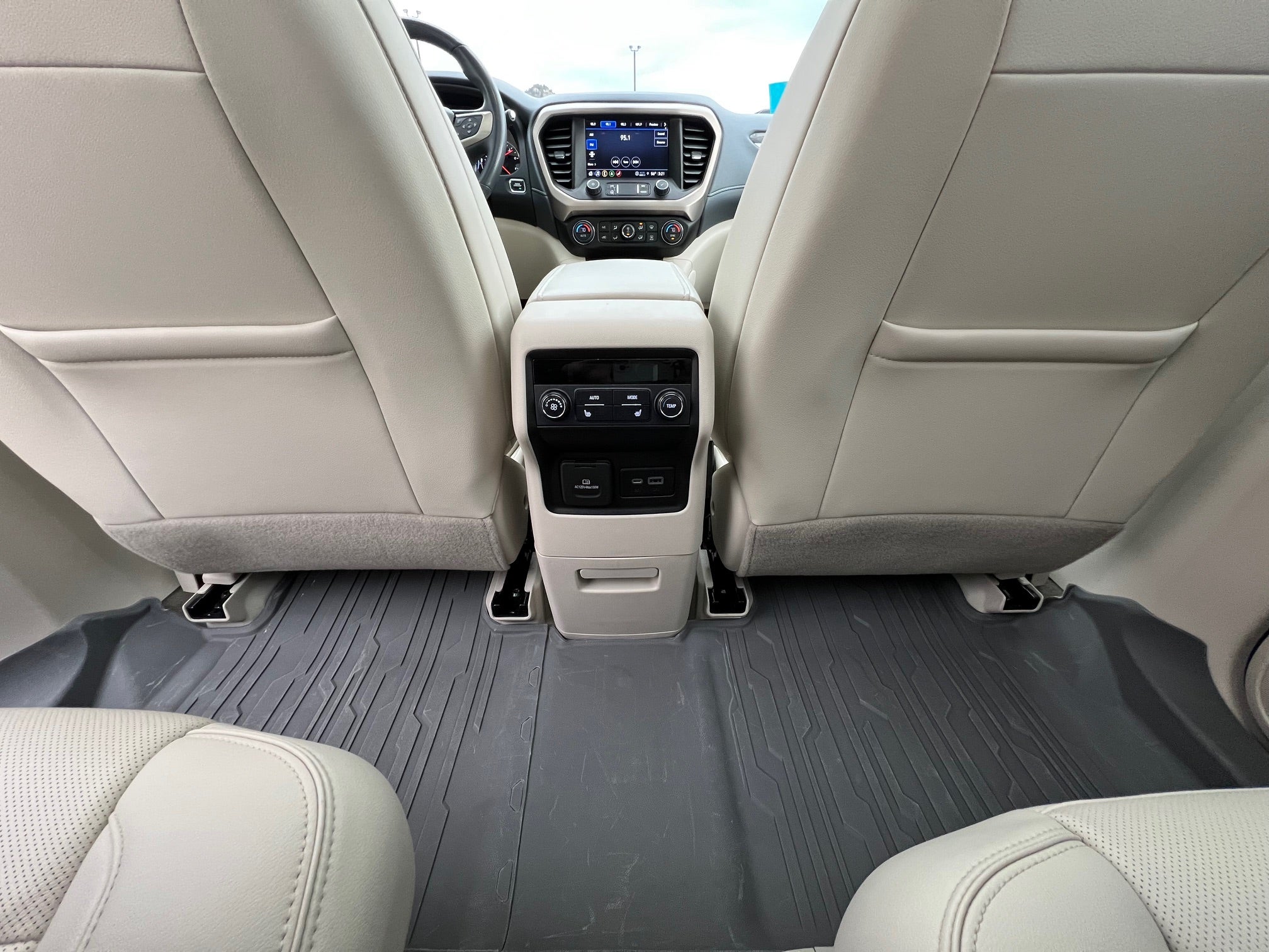 2022 GMC Acadia Denali