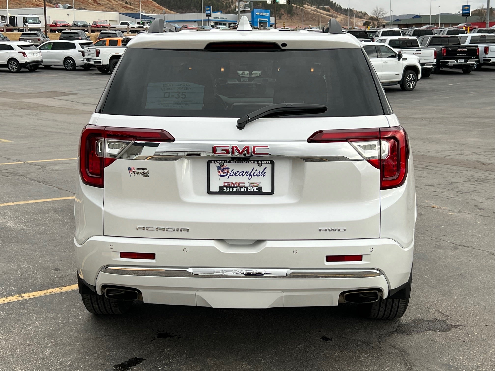 2022 GMC Acadia Denali