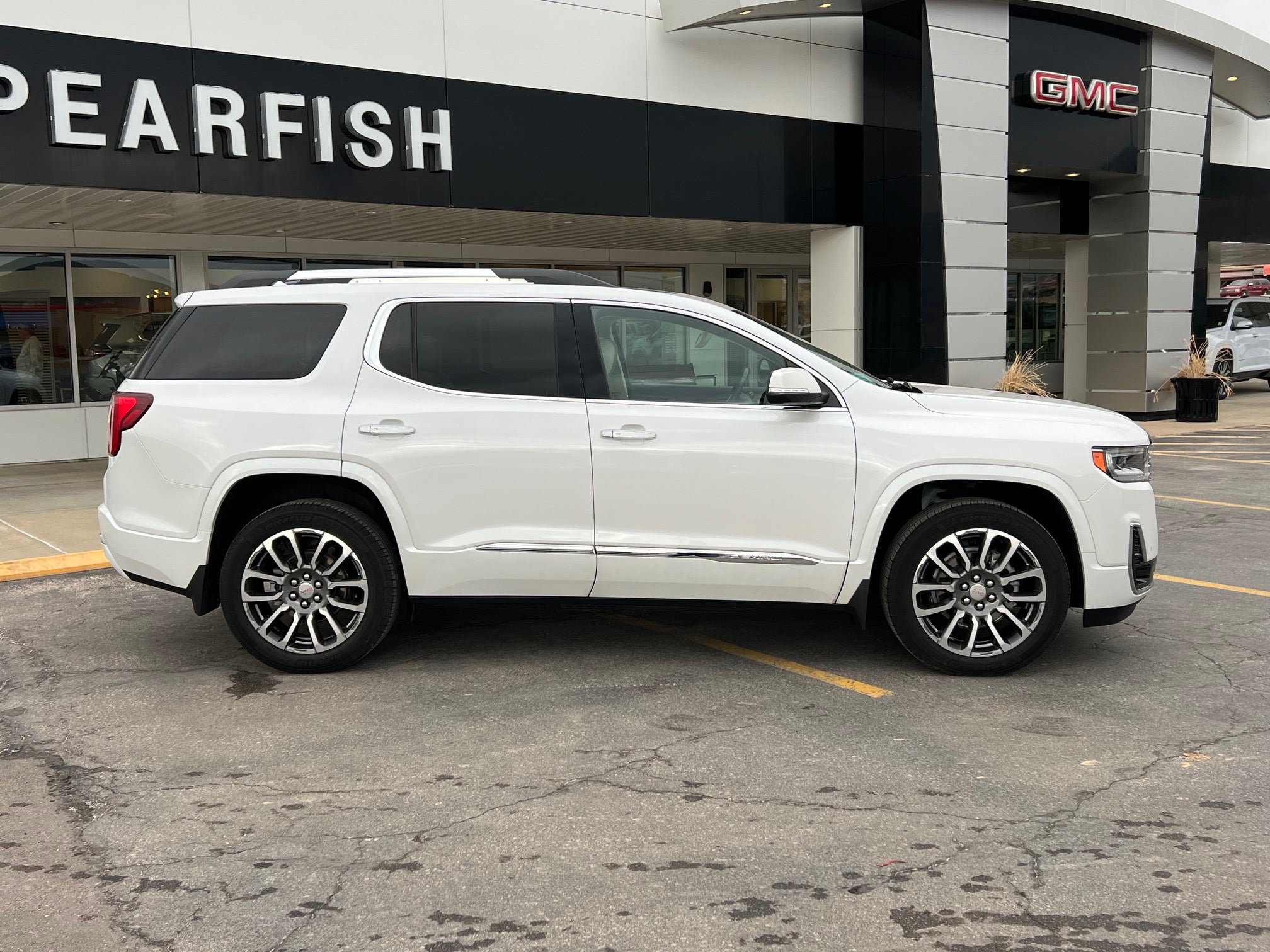 2022 GMC Acadia Denali