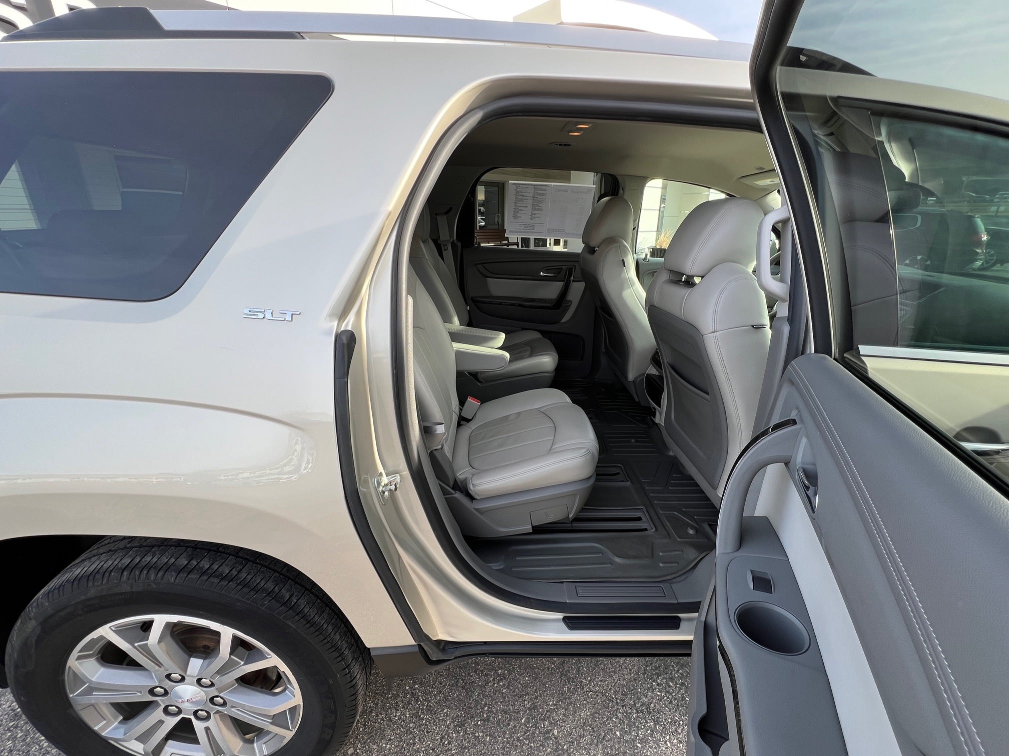 2014 GMC Acadia AWD 4dr SLT2