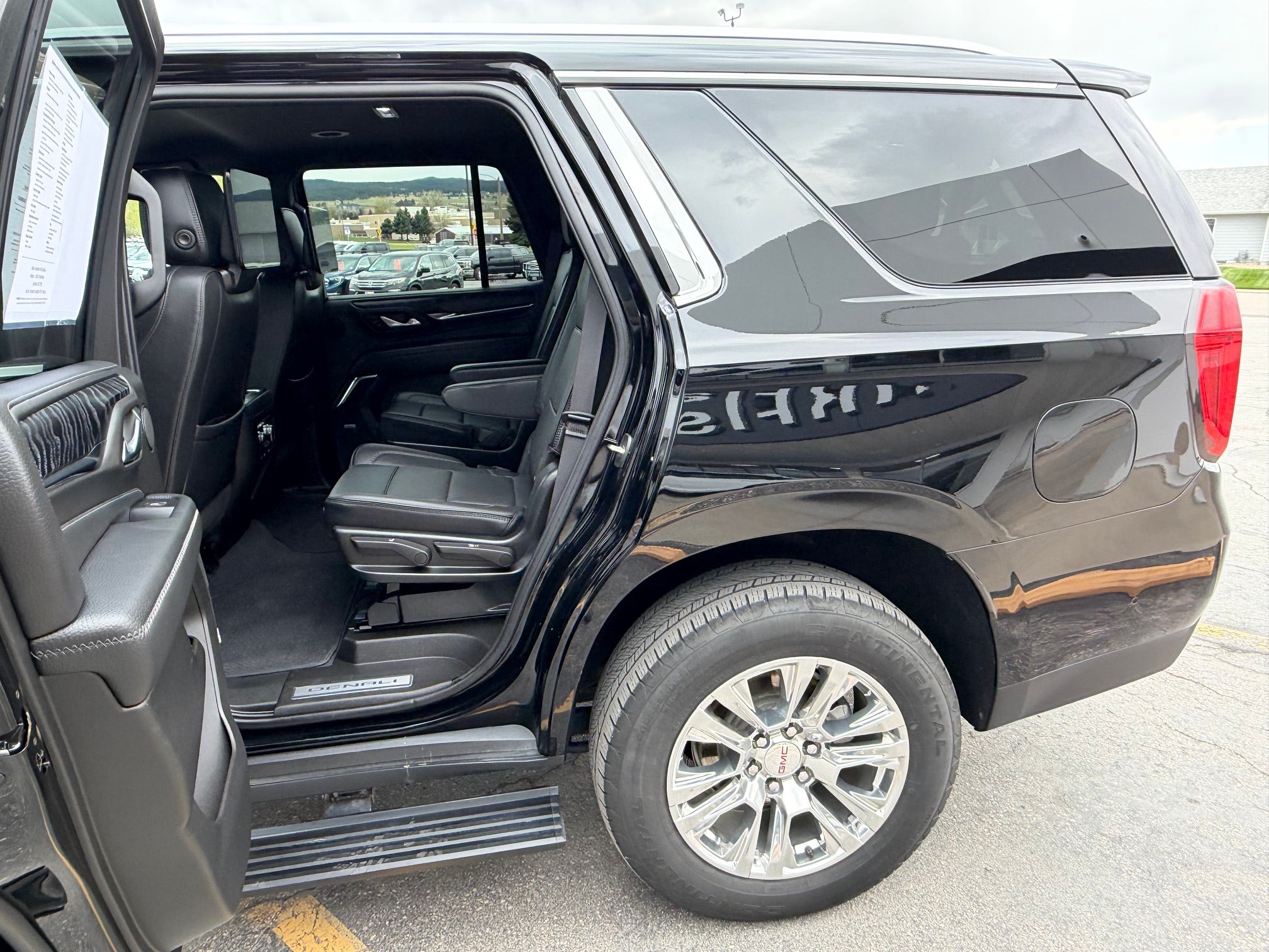 2023 GMC Yukon Denali