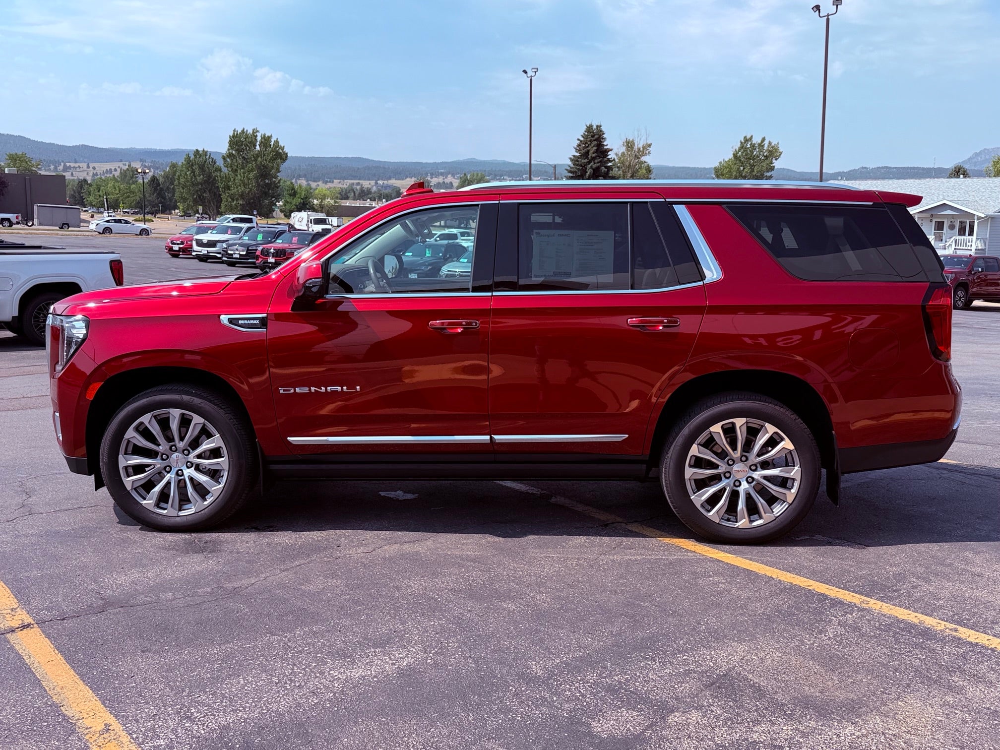 2023 GMC Yukon Denali