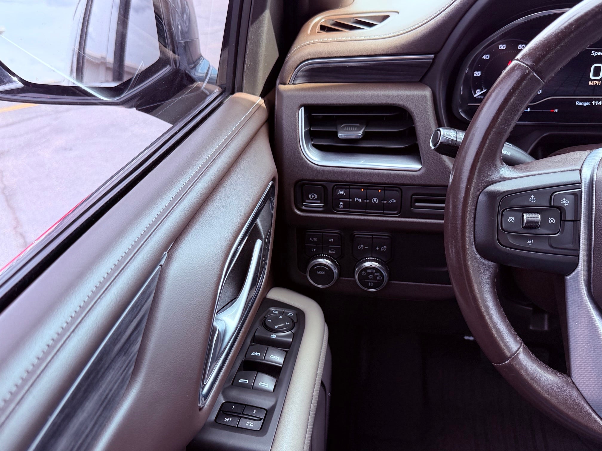 2022 GMC Yukon XL SLT