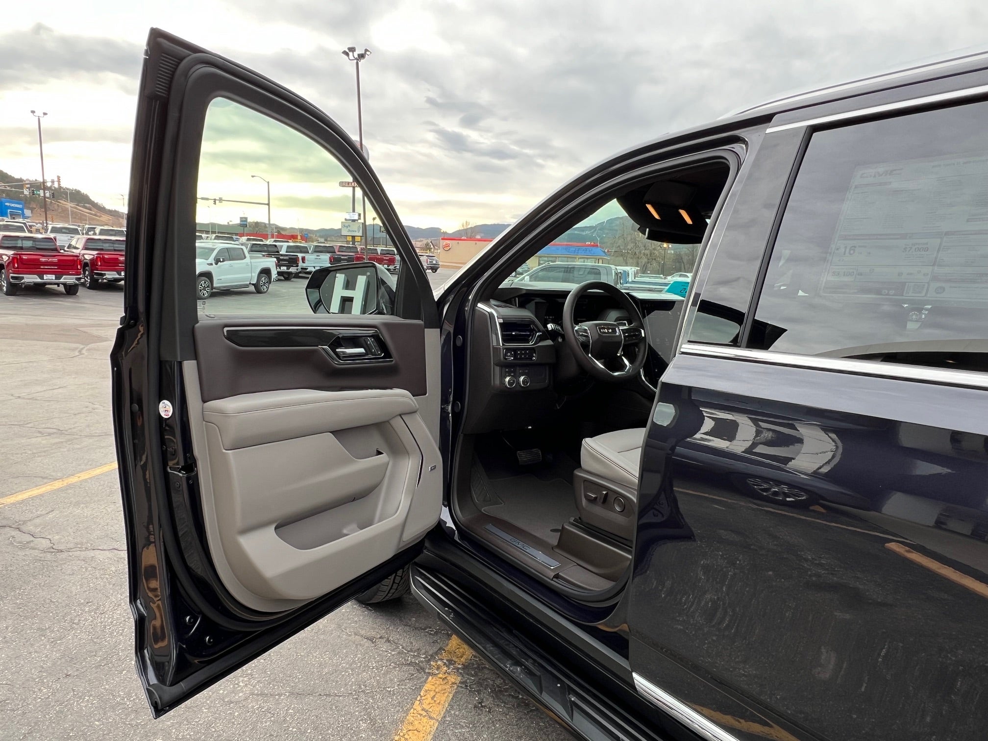 2026 GMC Yukon XL Elevation