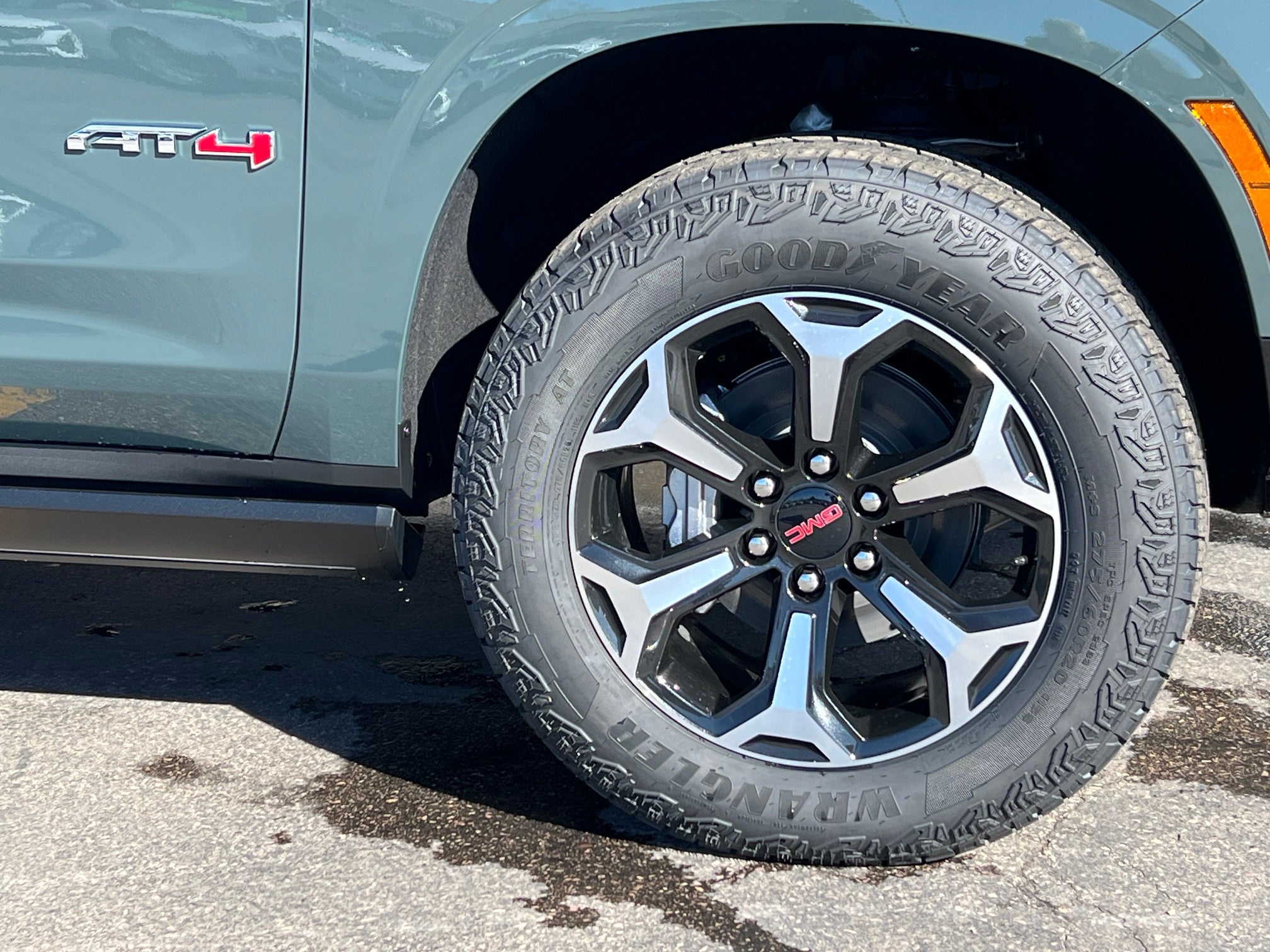 2026 GMC Yukon XL AT4