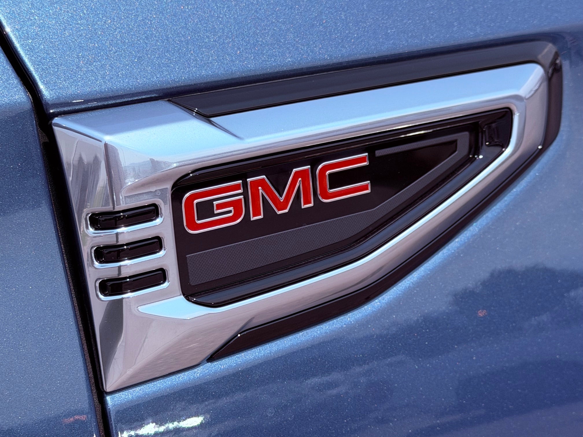 2026 GMC Yukon XL Denali - Photo 11