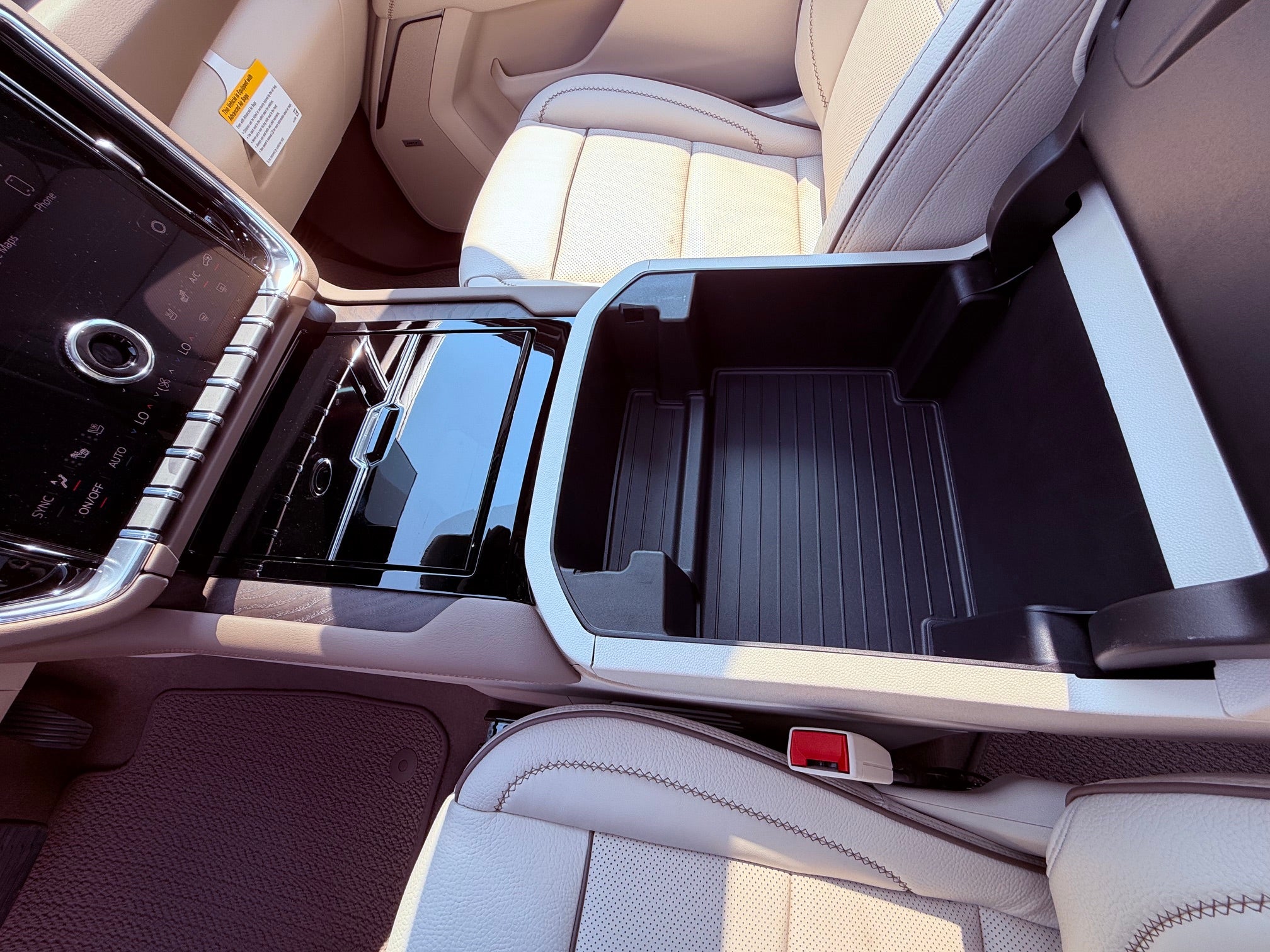 2026 GMC Yukon XL Denali - Photo 22