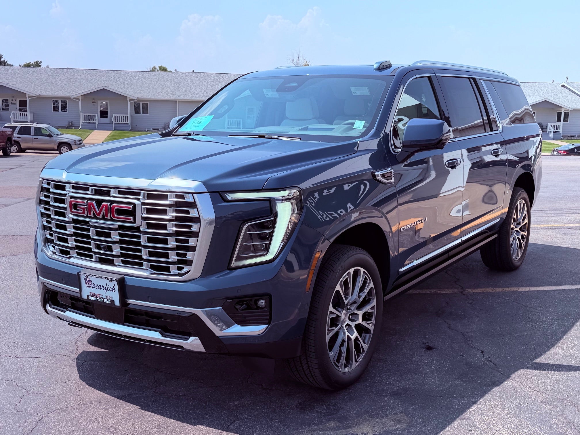 2026 GMC Yukon XL Denali - Photo 3