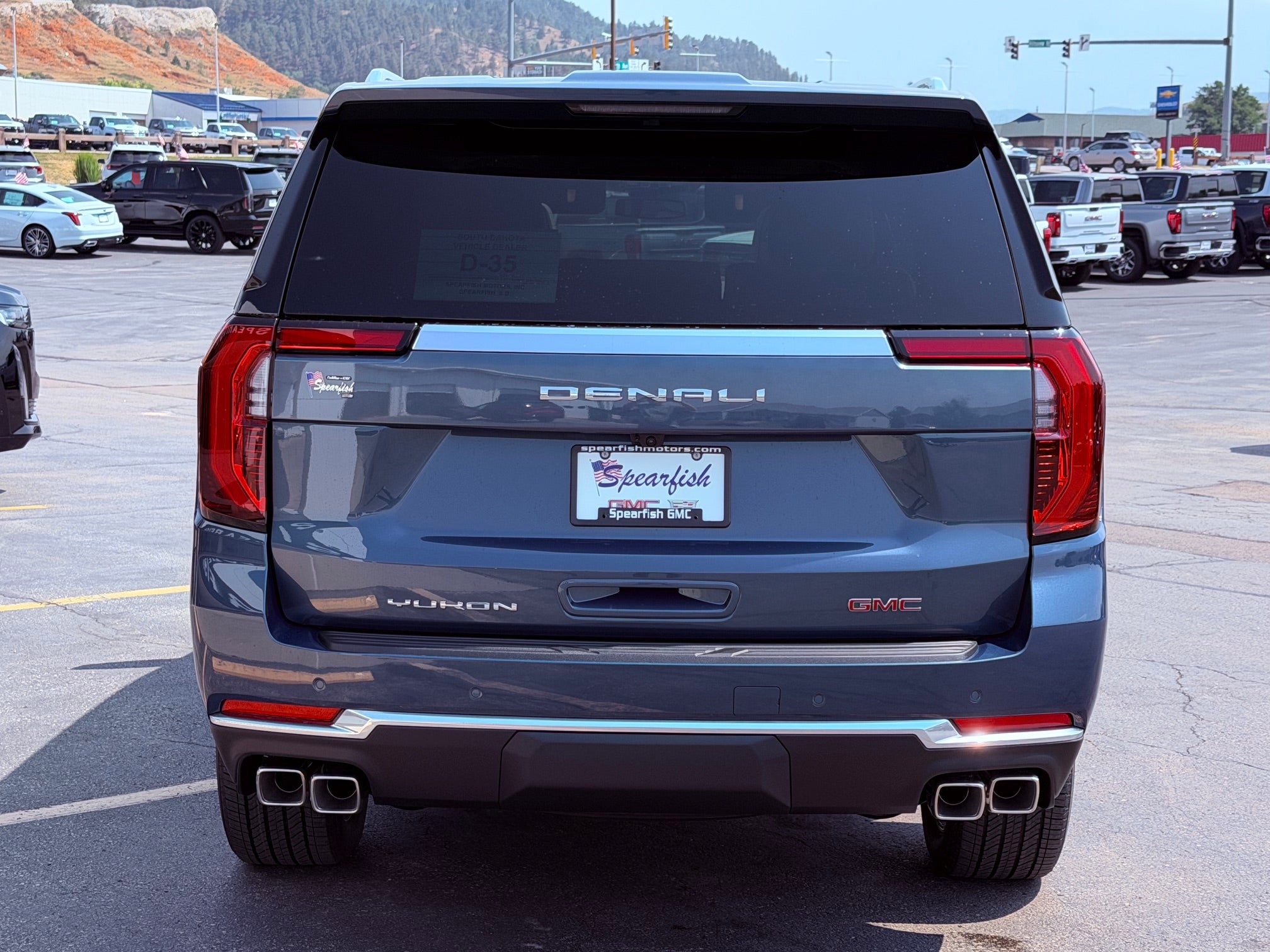 2026 GMC Yukon XL Denali - Photo 6