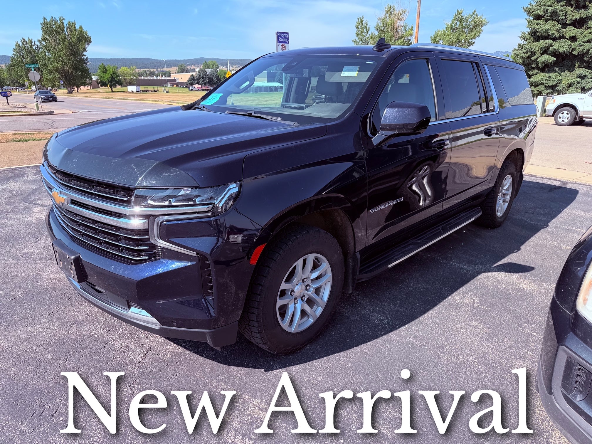 2022 Chevrolet Suburban 4WD LT