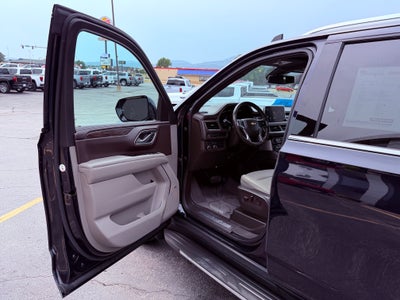 2022 Chevrolet Suburban 4WD LT
