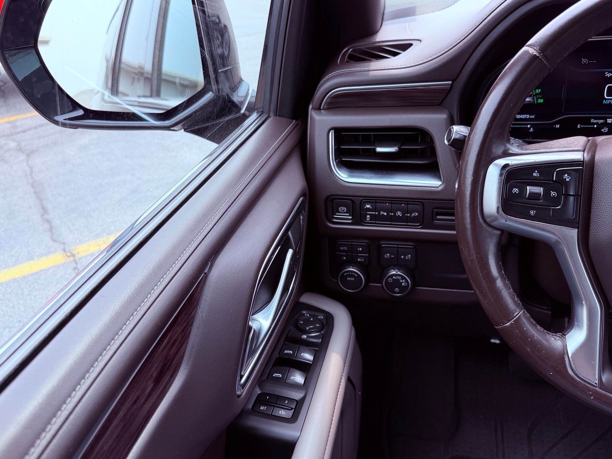 2022 Chevrolet Suburban 4WD LT