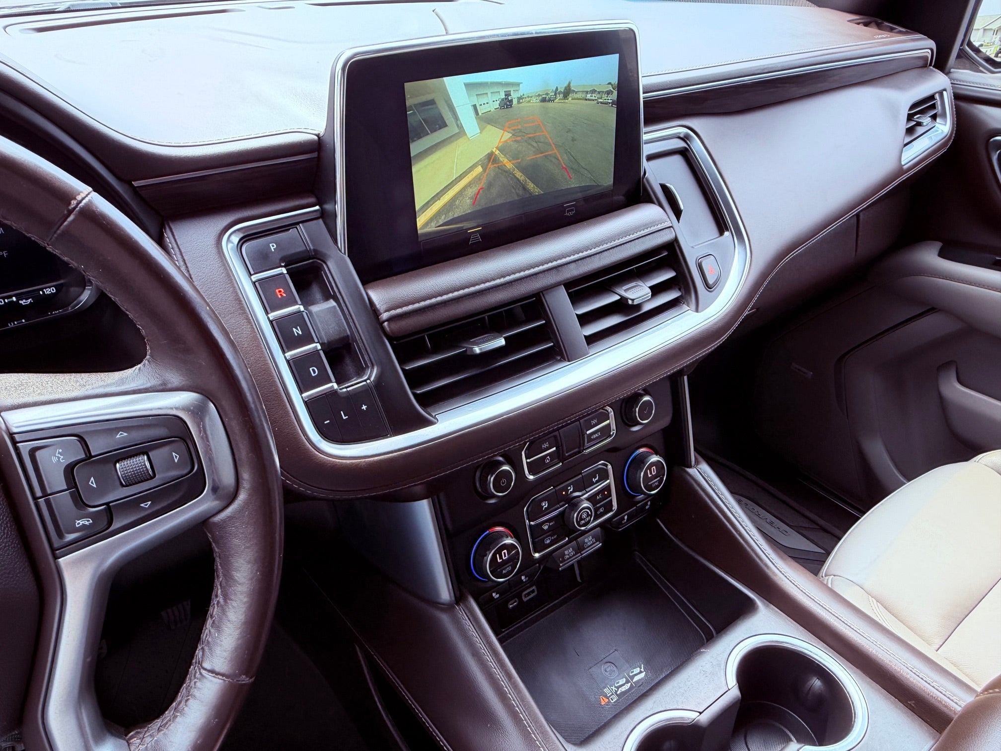 2022 Chevrolet Suburban 4WD LT