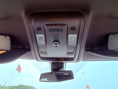 2022 Chevrolet Suburban 4WD LT