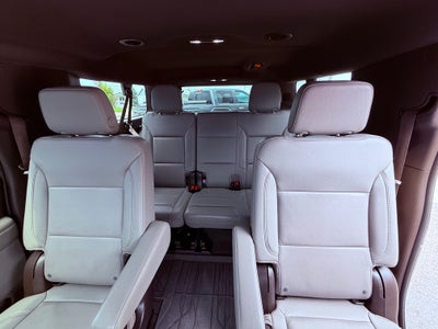 2022 Chevrolet Suburban 4WD LT