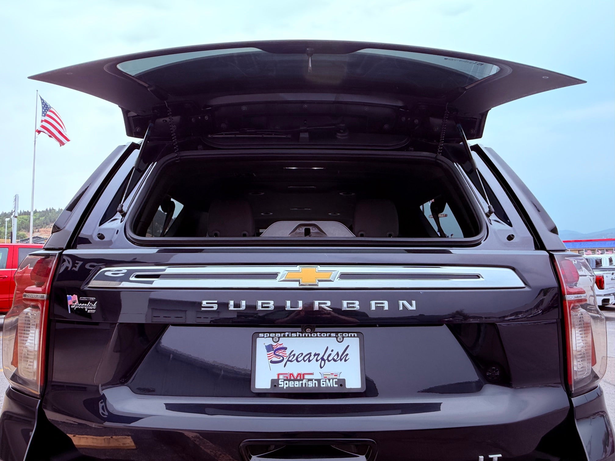2022 Chevrolet Suburban 4WD LT