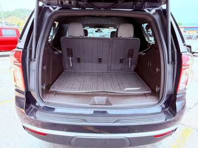 2022 Chevrolet Suburban 4WD LT