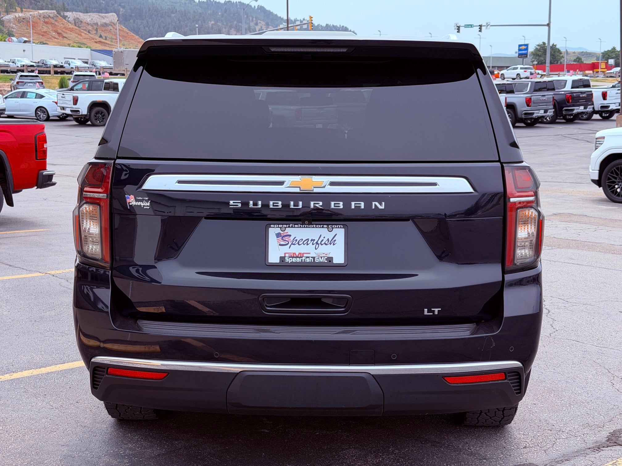 2022 Chevrolet Suburban 4WD LT