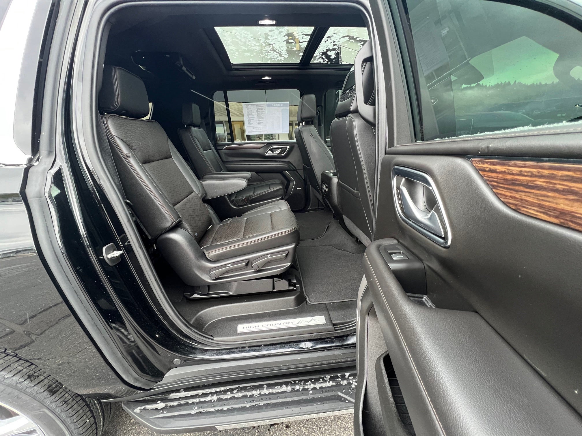 2021 Chevrolet Suburban High Country