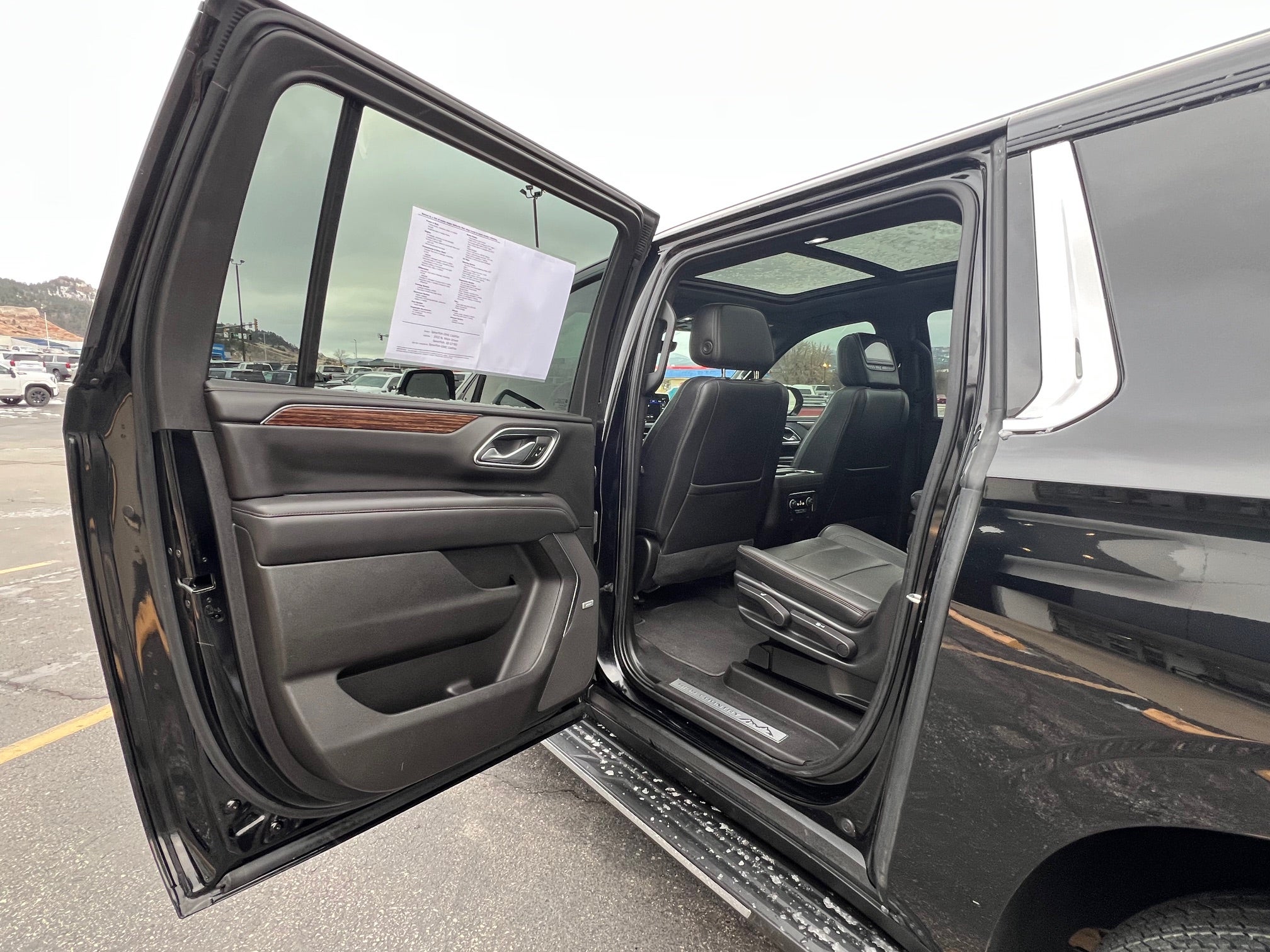 2021 Chevrolet Suburban High Country