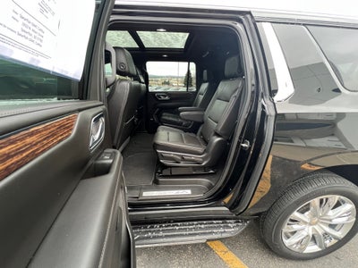 2021 Chevrolet Suburban High Country