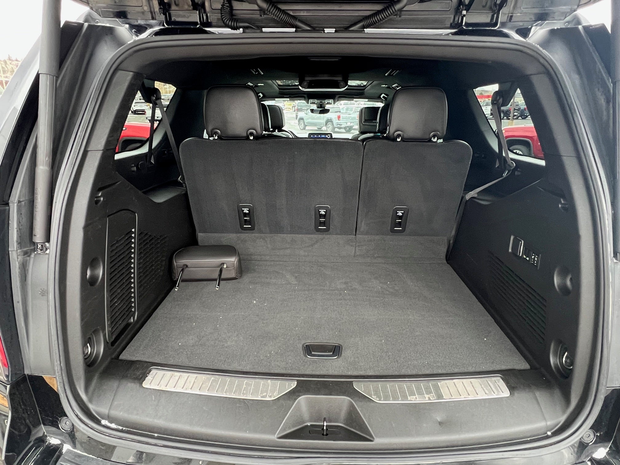 2021 Chevrolet Suburban High Country