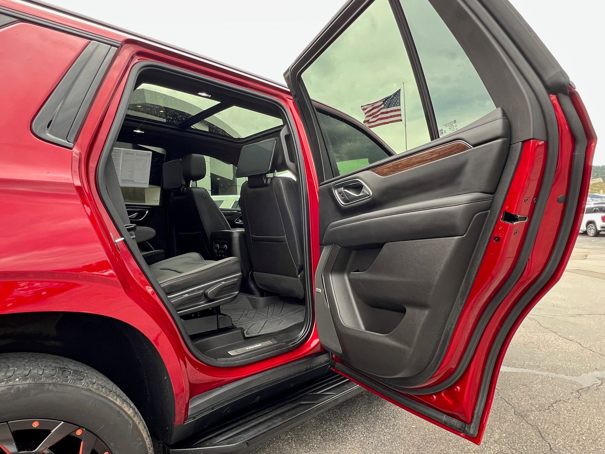 2023 Chevrolet Tahoe 4WD High Country