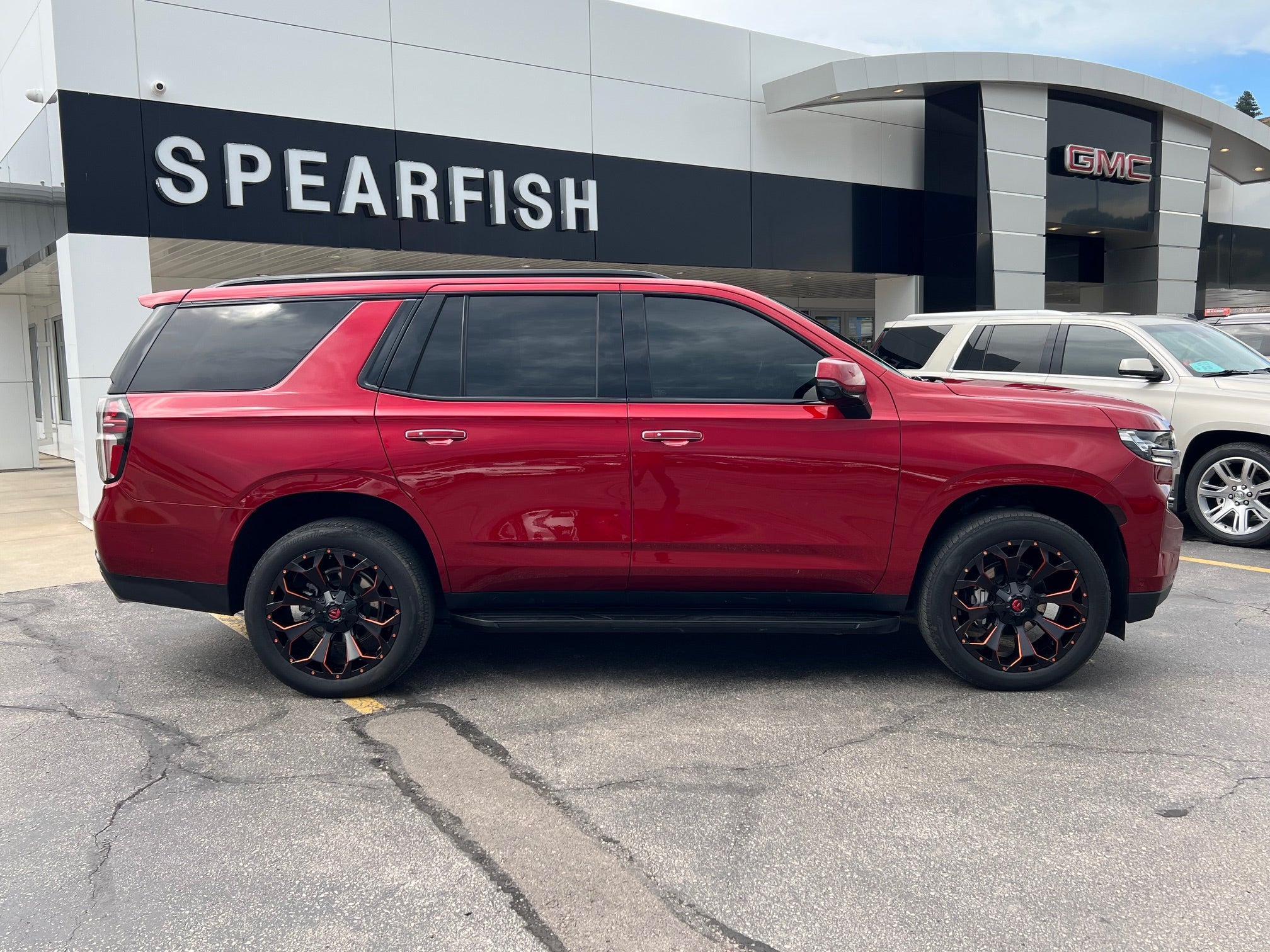 2023 Chevrolet Tahoe 4WD High Country