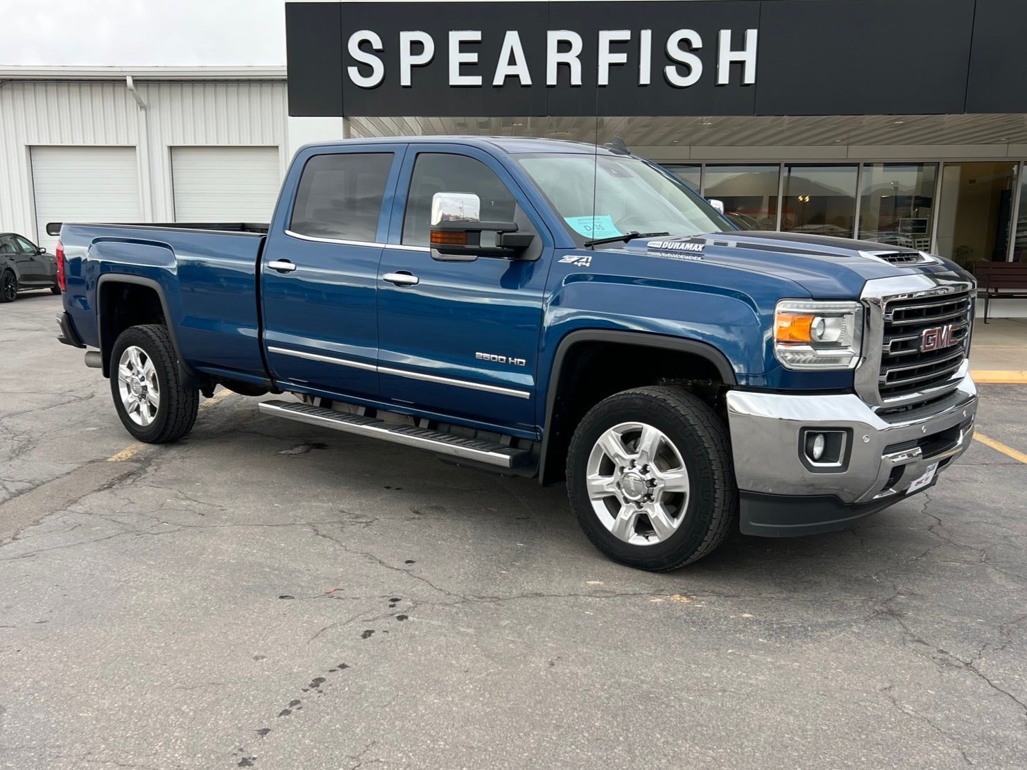 2018 GMC Sierra 2500 HD Crew Cab Long Box 4-Wheel Drive SLT