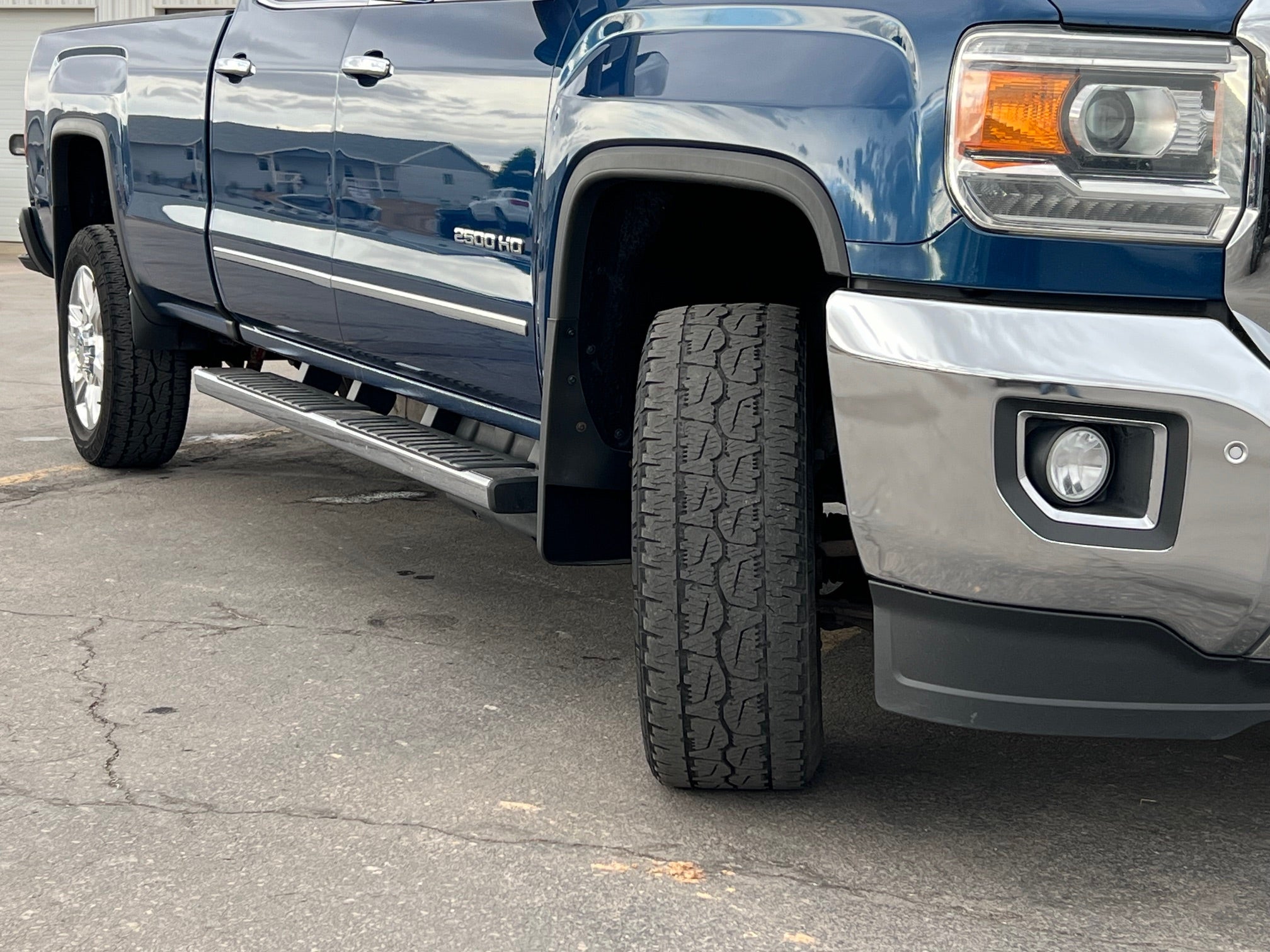 2018 GMC Sierra 2500 HD Crew Cab Long Box 4-Wheel Drive SLT