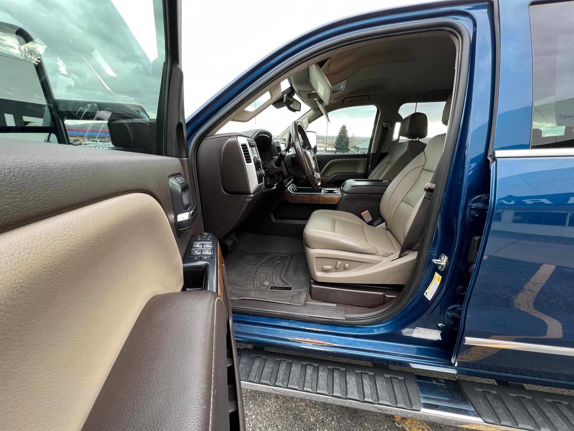 2018 GMC Sierra 2500 HD Crew Cab Long Box 4-Wheel Drive SLT