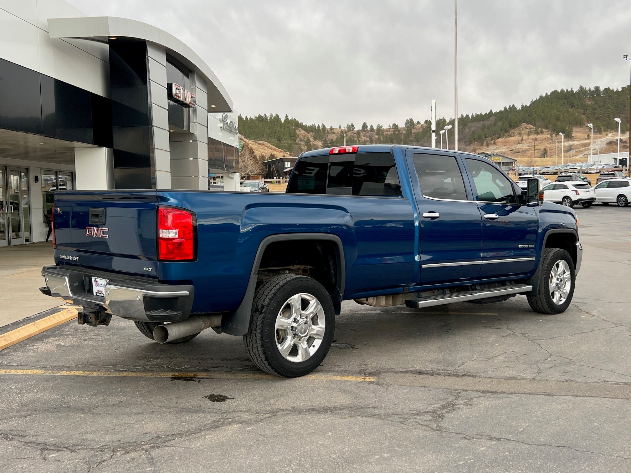 2018 GMC Sierra 2500 HD Crew Cab Long Box 4-Wheel Drive SLT