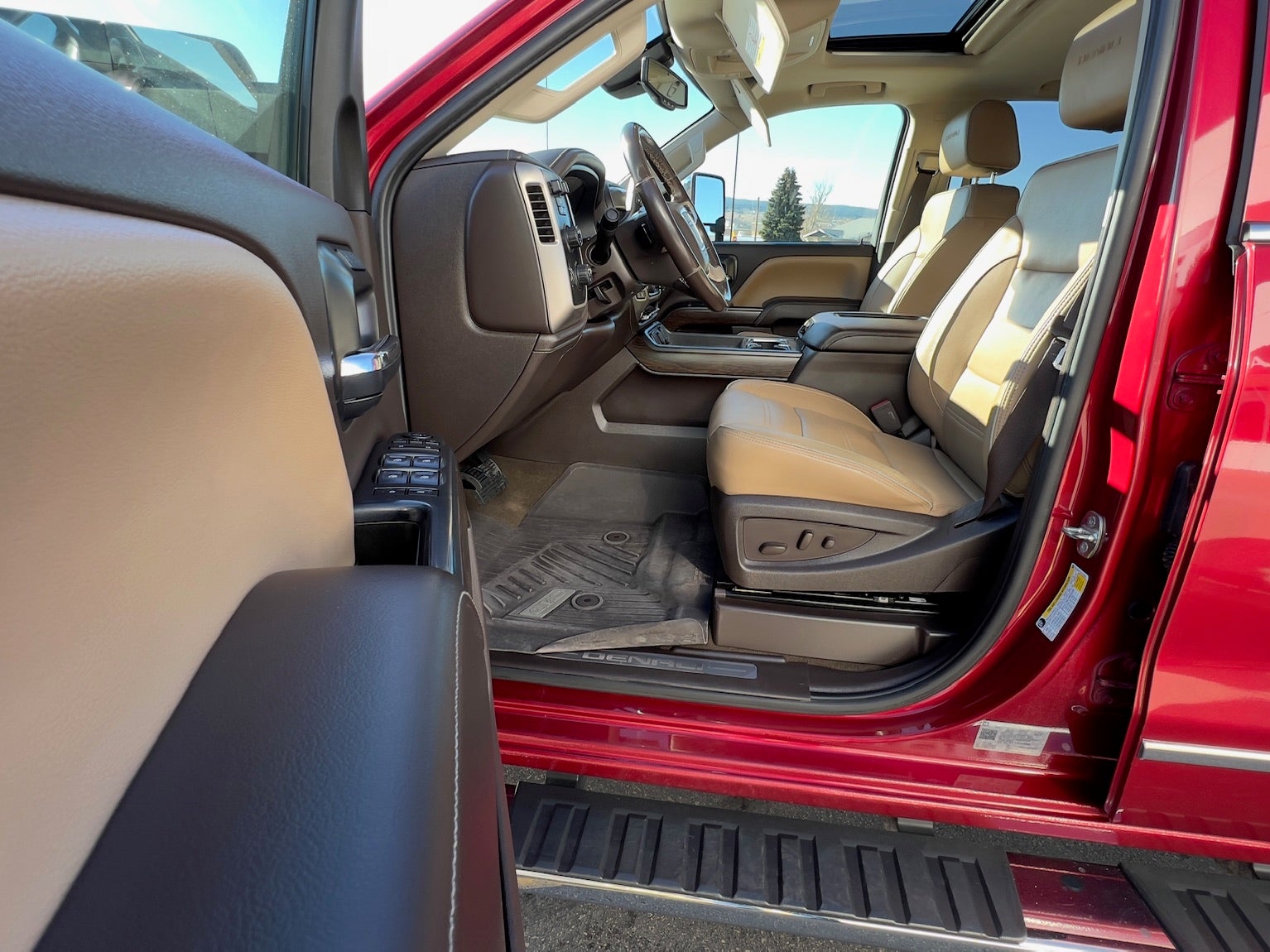 2018 GMC Sierra 2500 HD Crew Cab Standard Box 4-Wheel Drive Denali