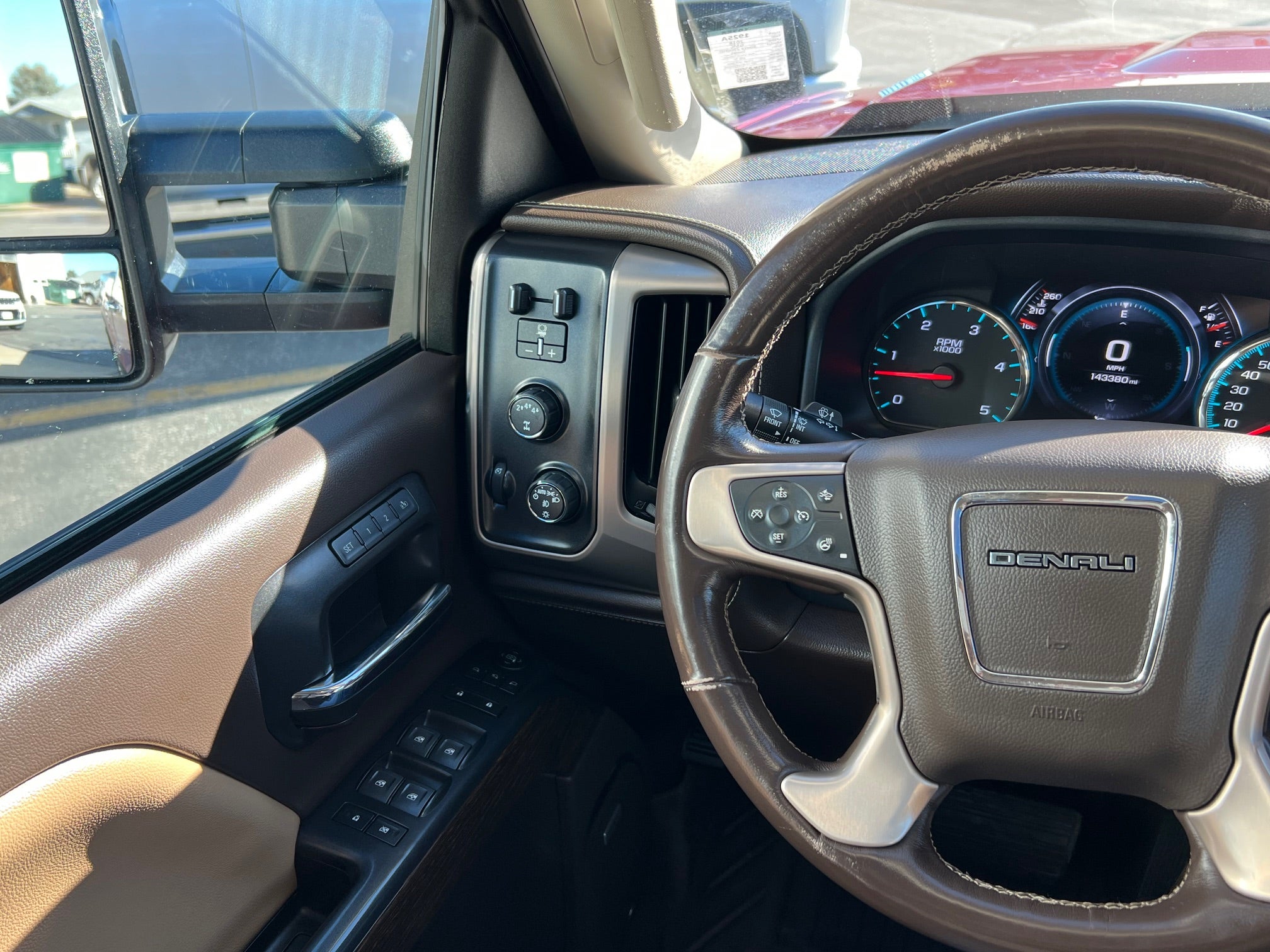 2018 GMC Sierra 2500 HD Crew Cab Standard Box 4-Wheel Drive Denali