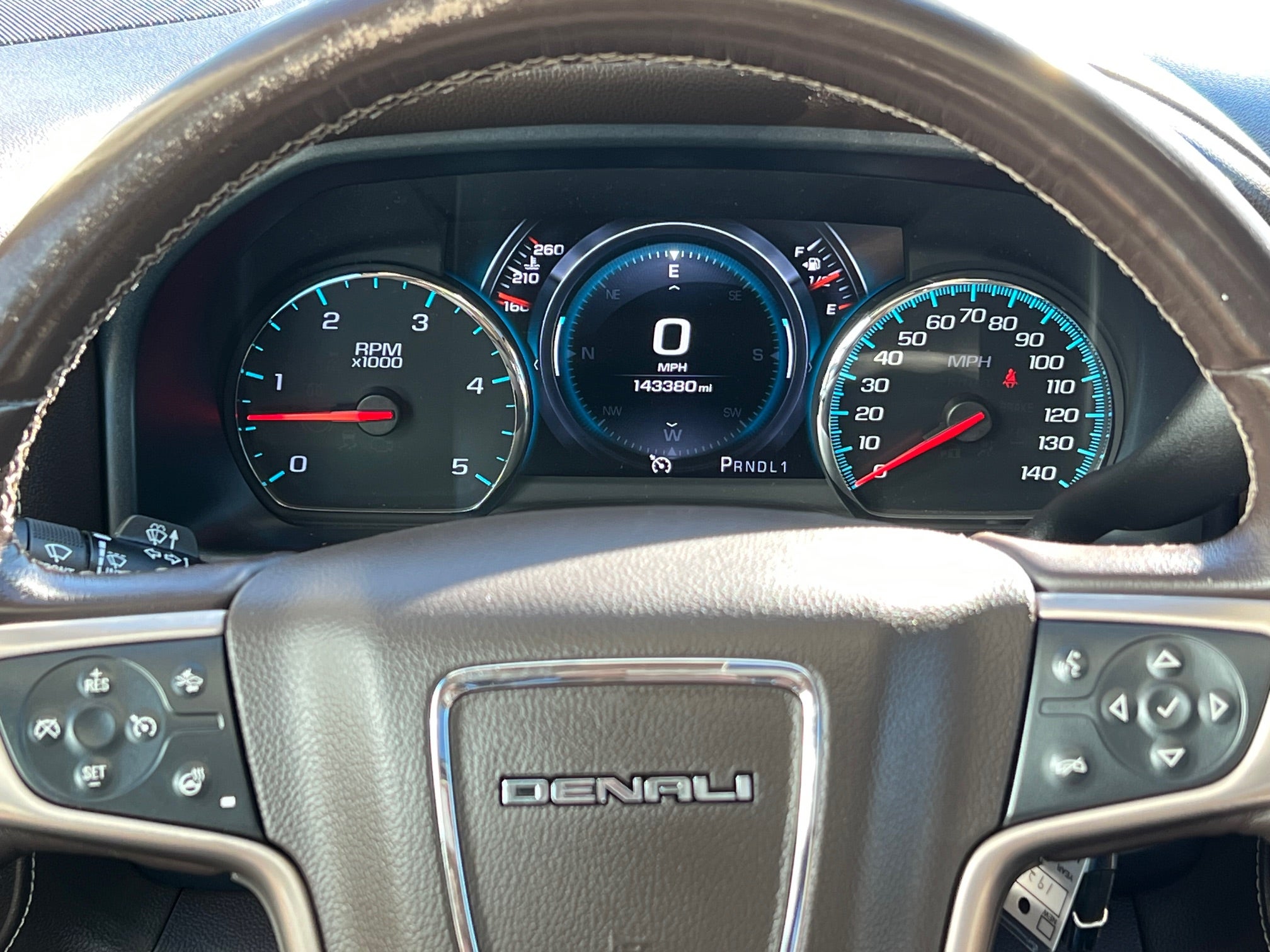 2018 GMC Sierra 2500 HD Crew Cab Standard Box 4-Wheel Drive Denali