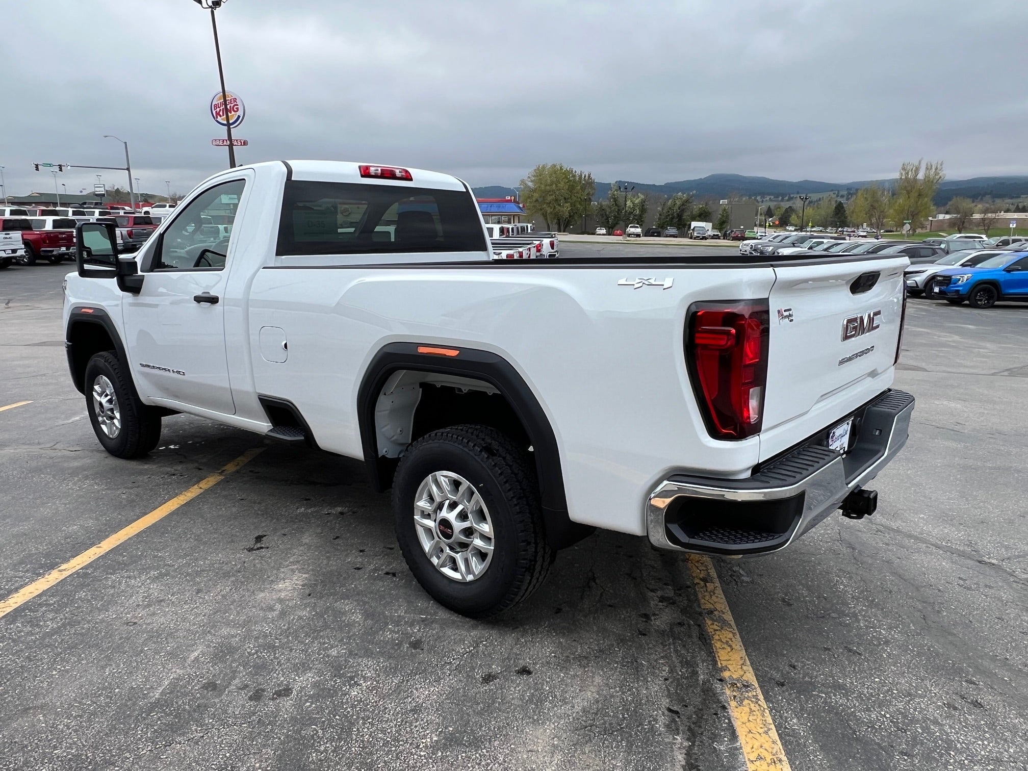 2025 GMC Sierra 2500 HD Pro