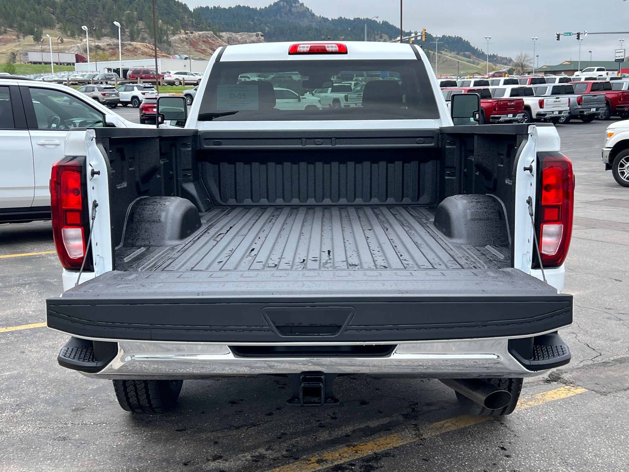 2025 GMC Sierra 2500 HD Pro