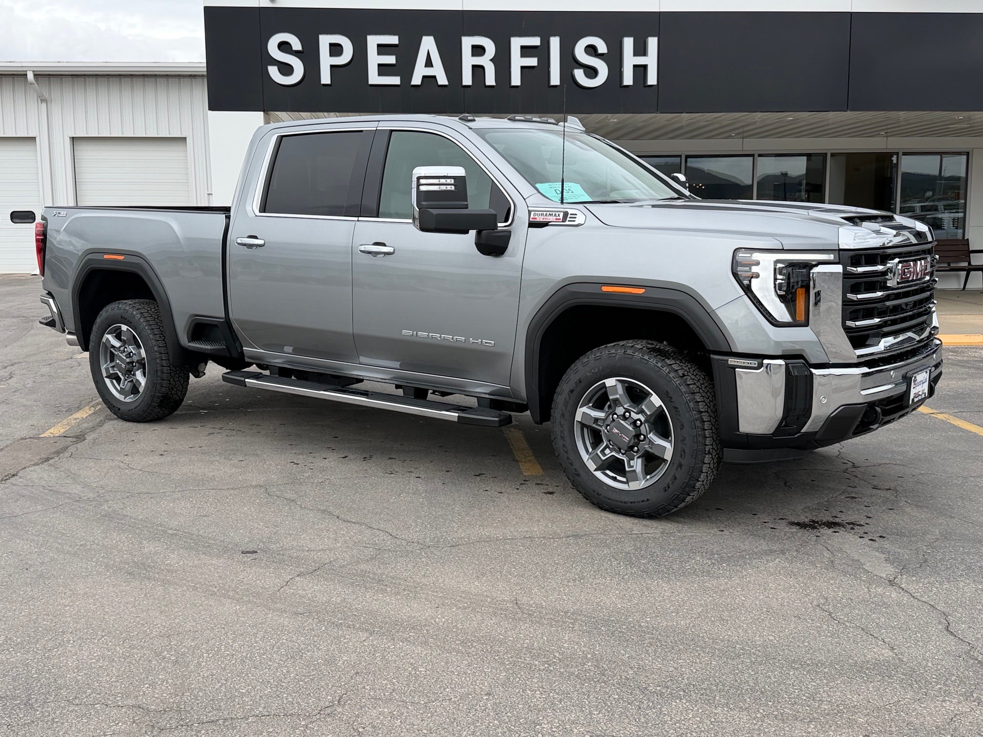 2026 GMC Sierra 4WD Crew Cab Standard Box SLT's photo