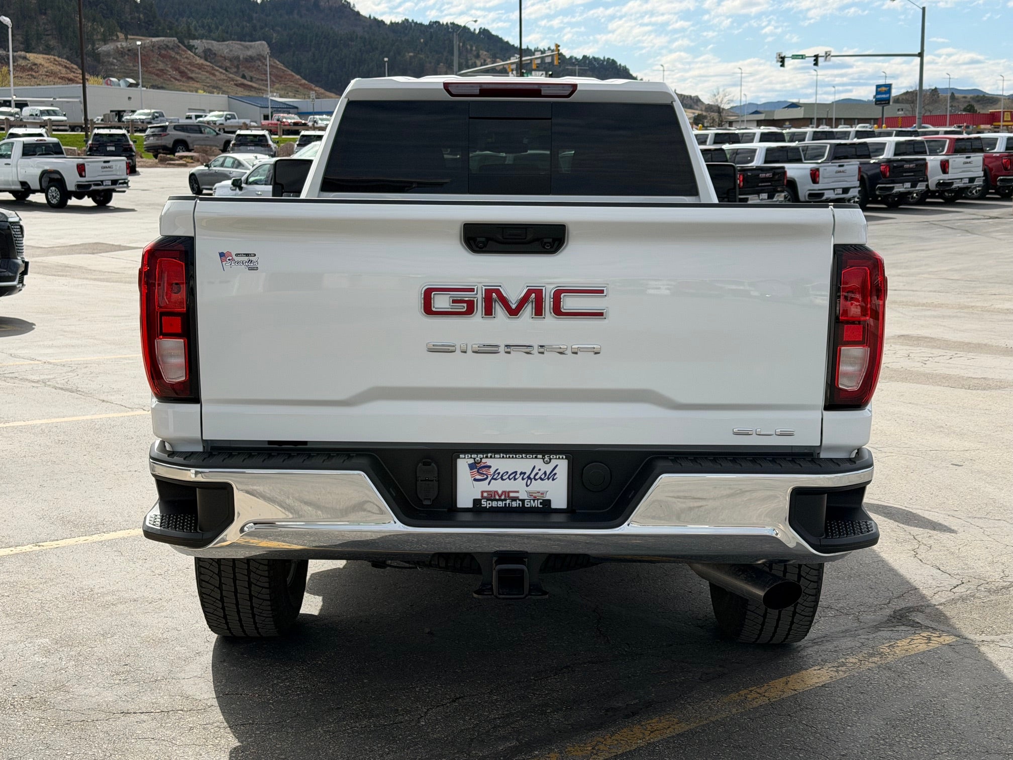 2026 GMC Sierra 3500 HD Crew Cab Long Box 4-Wheel Drive SLE