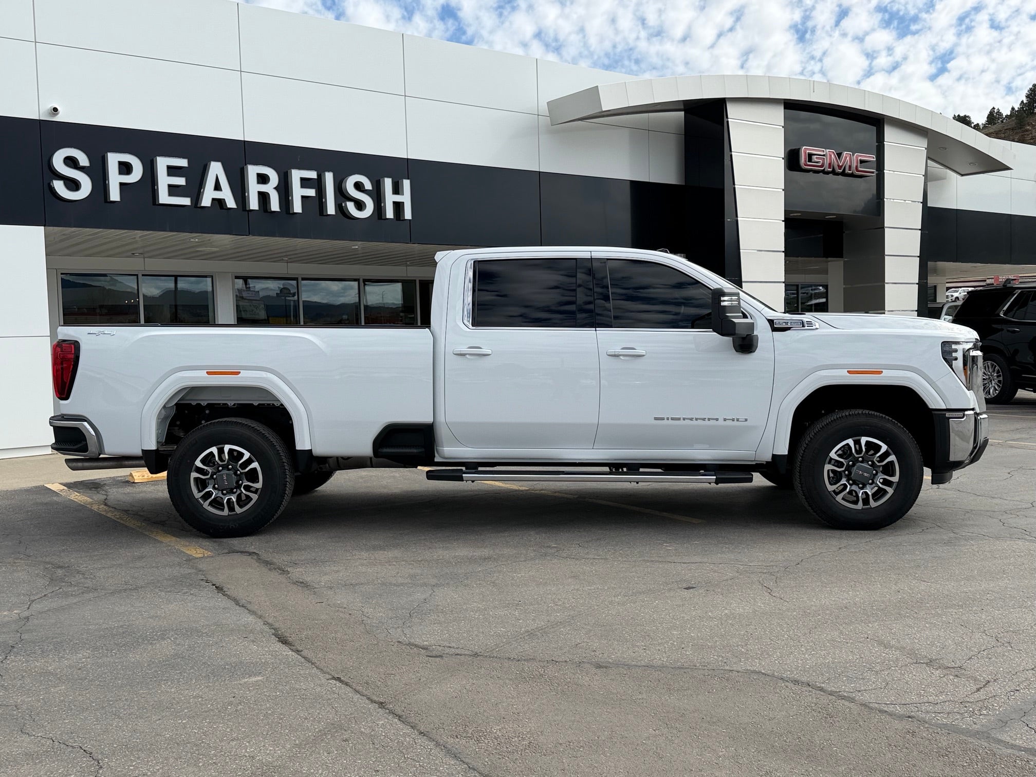 2026 GMC Sierra 3500 HD Crew Cab Long Box 4-Wheel Drive SLE