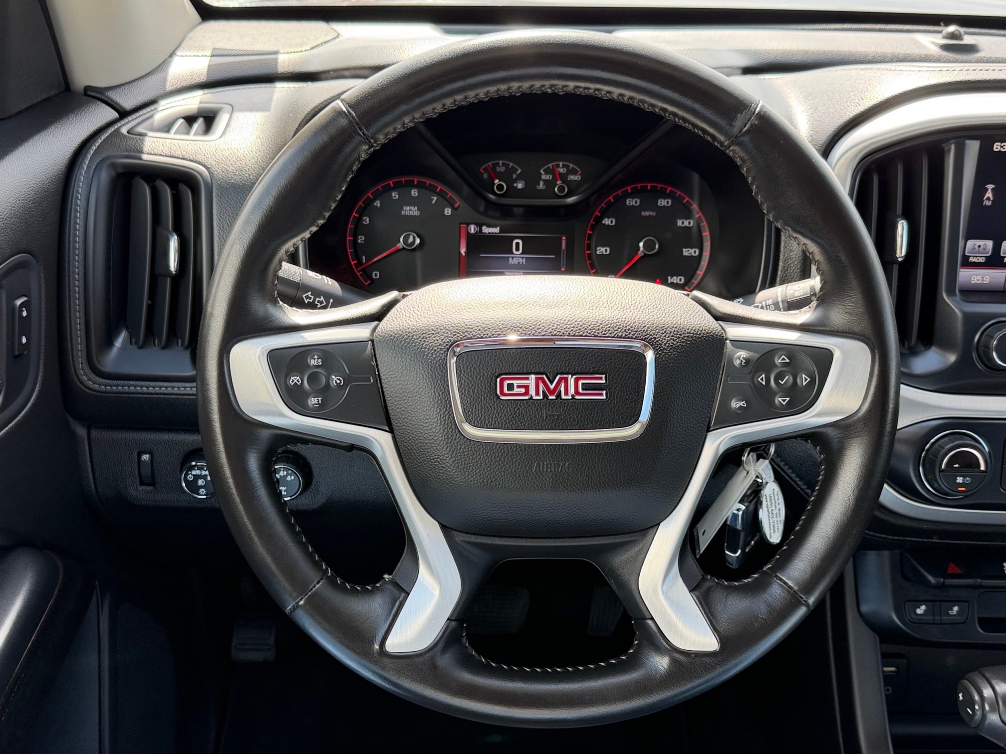 2016 GMC Canyon 4WD SLT