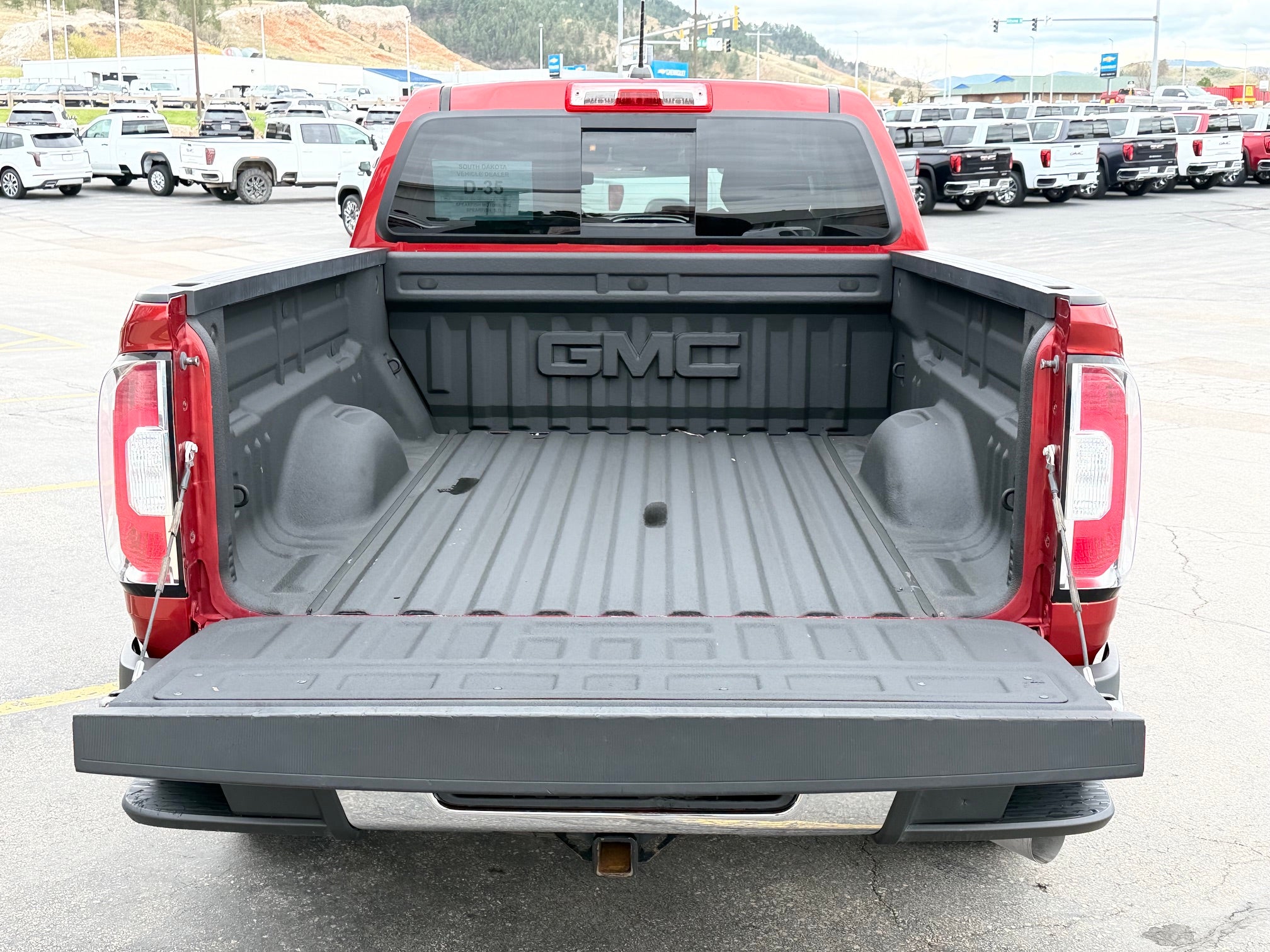 2016 GMC Canyon Crew Cab Long Box 4-Wheel Drive SLT